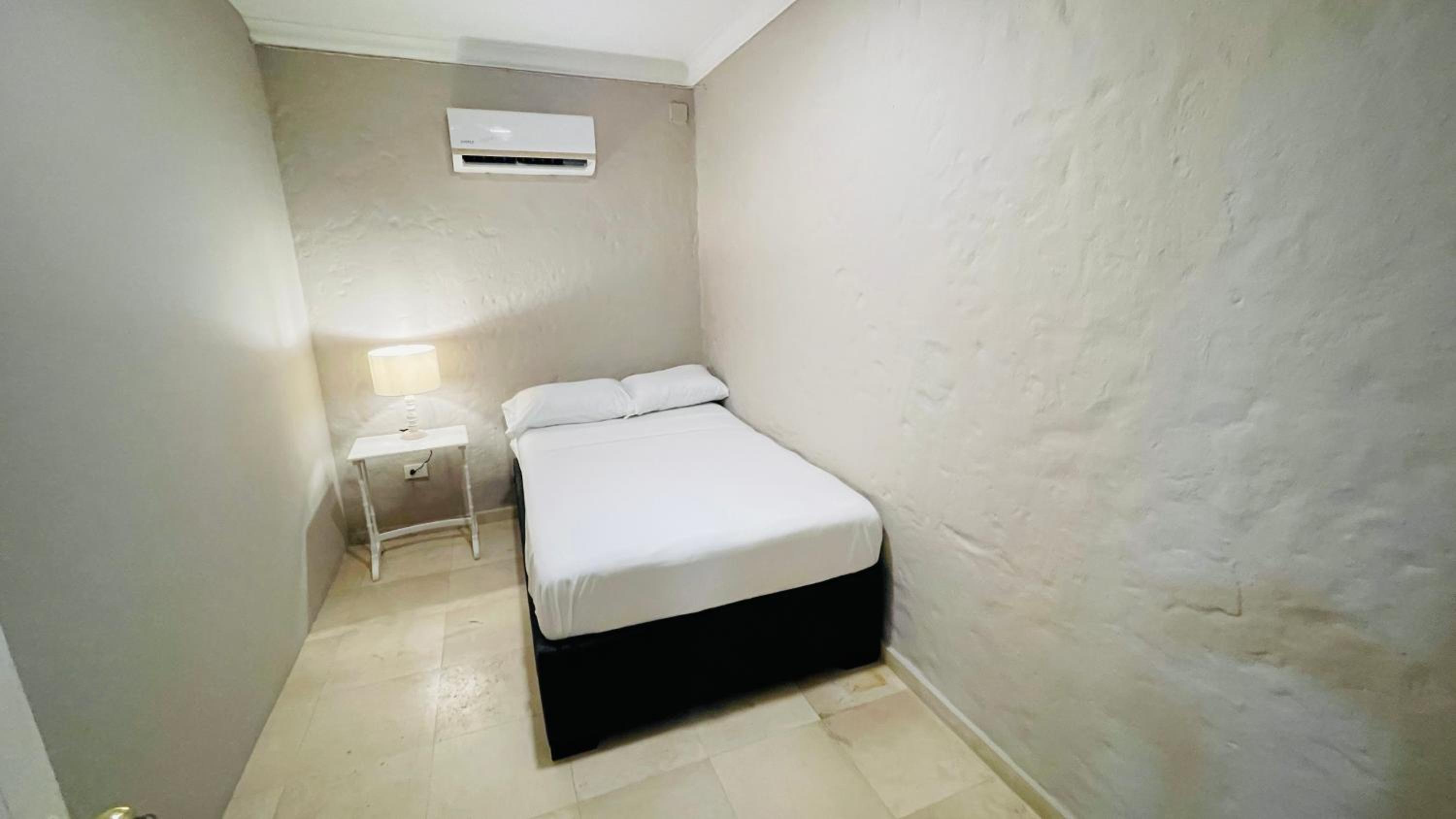 Capitel Hostel