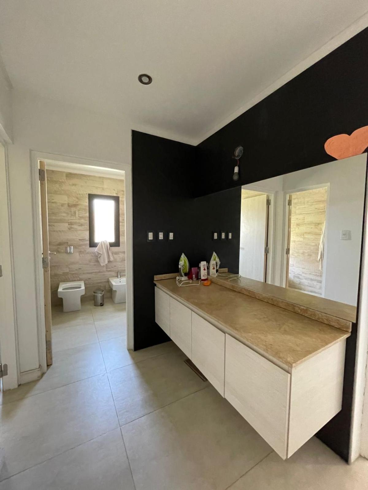 Casa Bolt