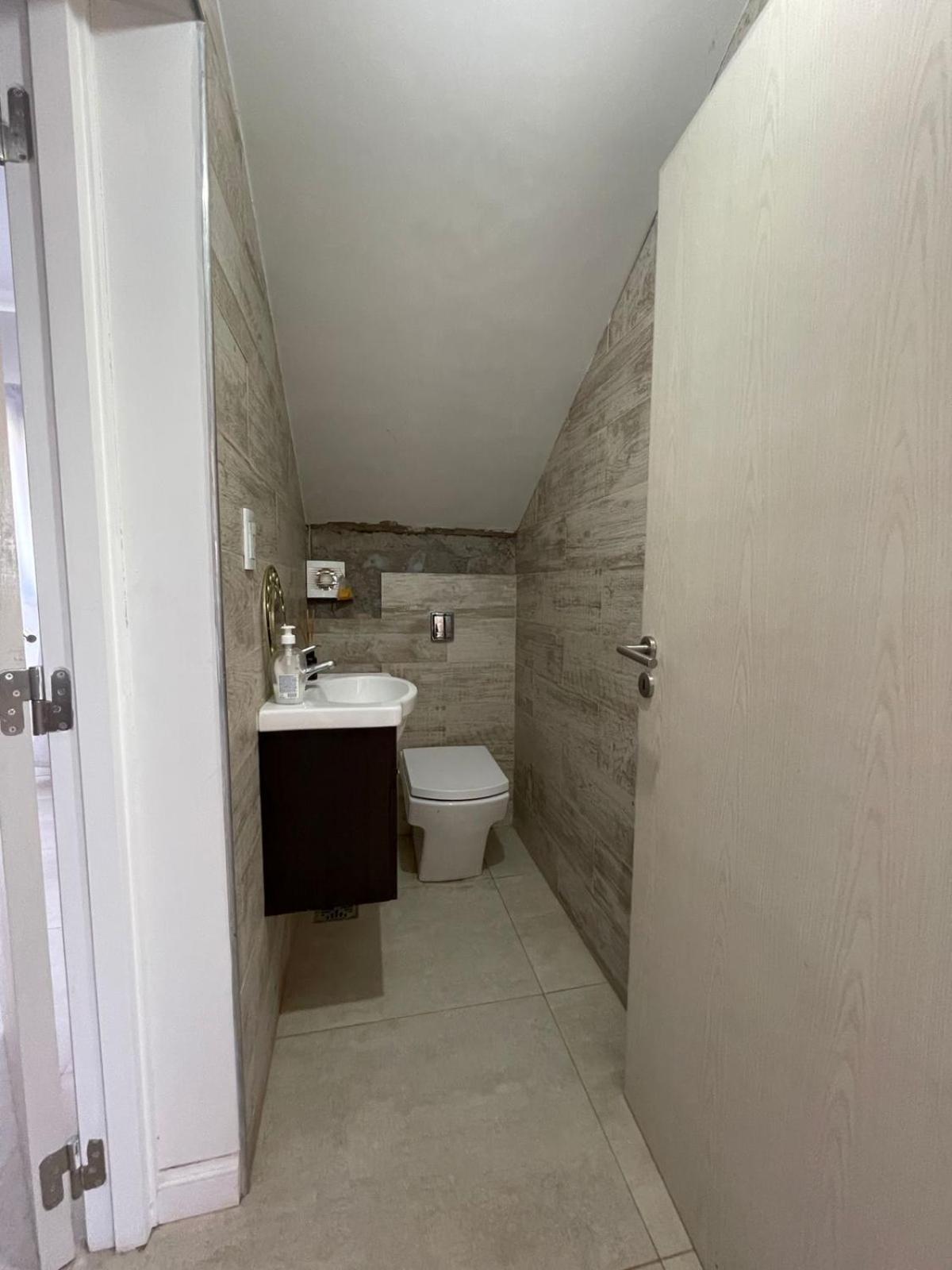 Casa Bolt