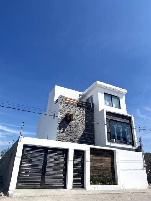 Hermosa casa familiar de fin de semana en Teques