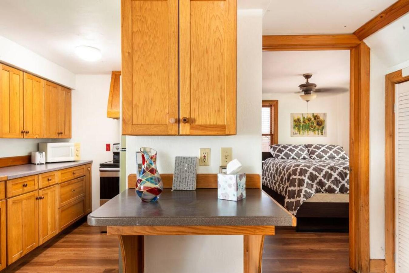 Belong Downtown 1br 1ba view 4