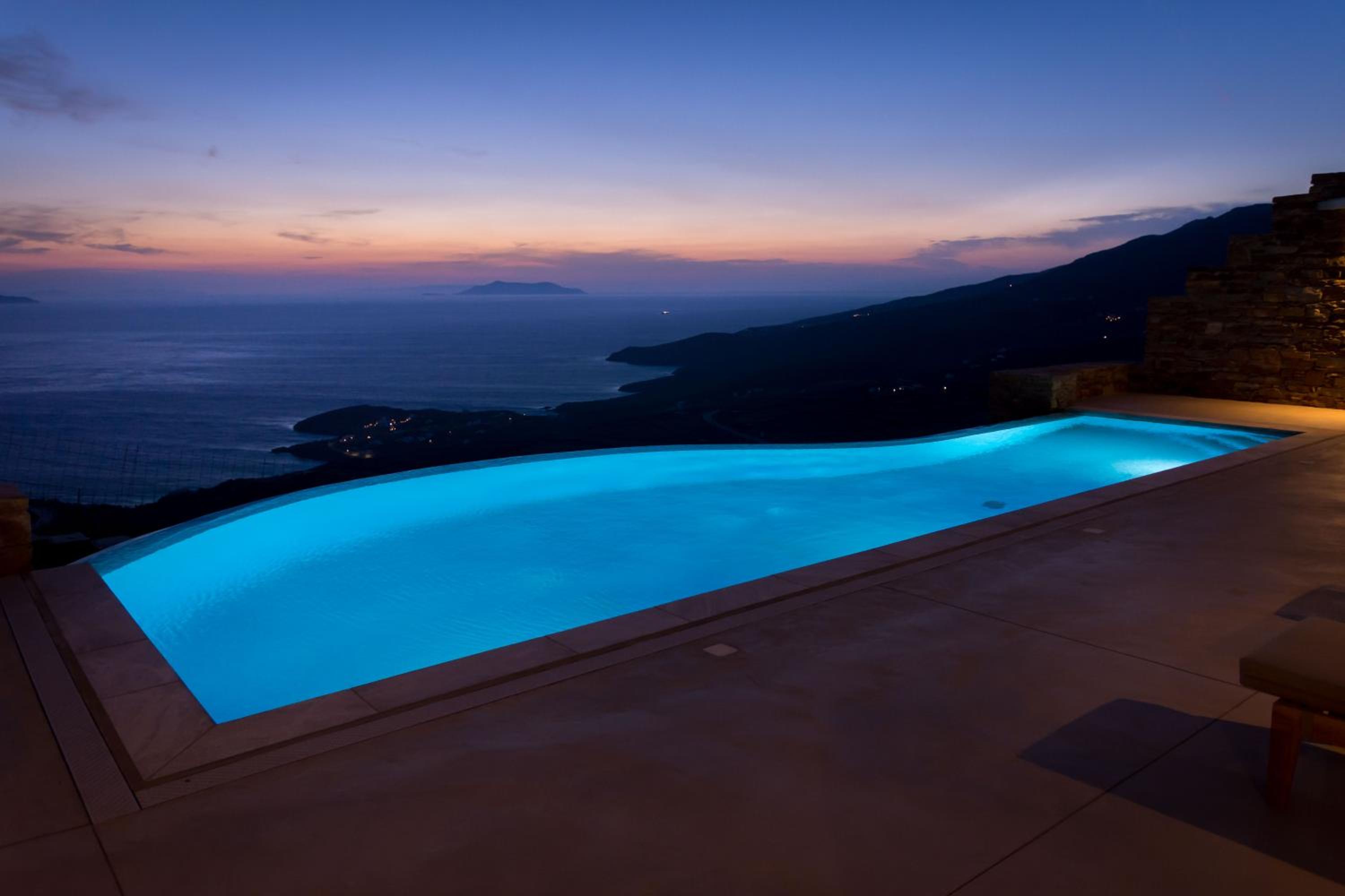 Alos Residence