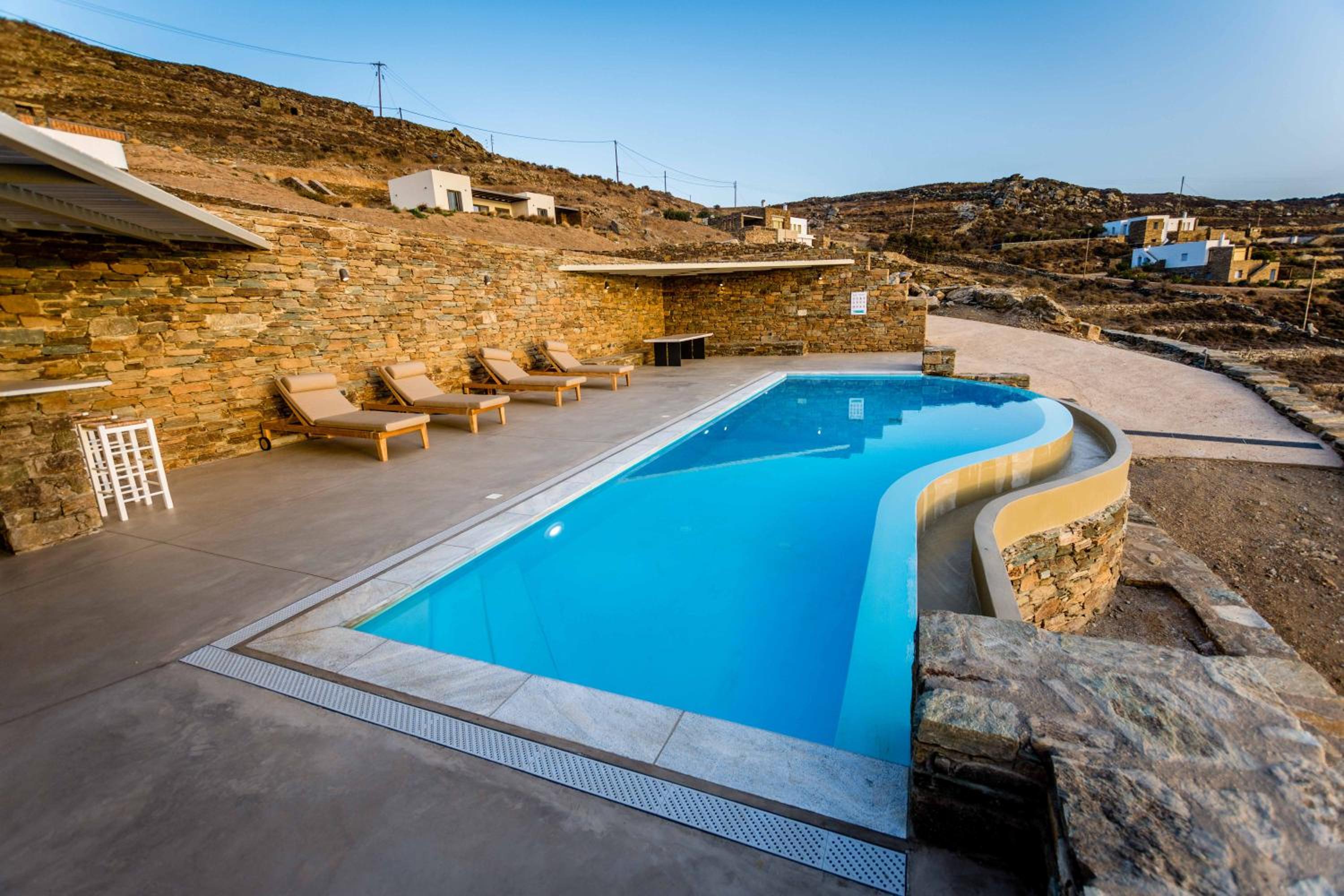 Alos Residence