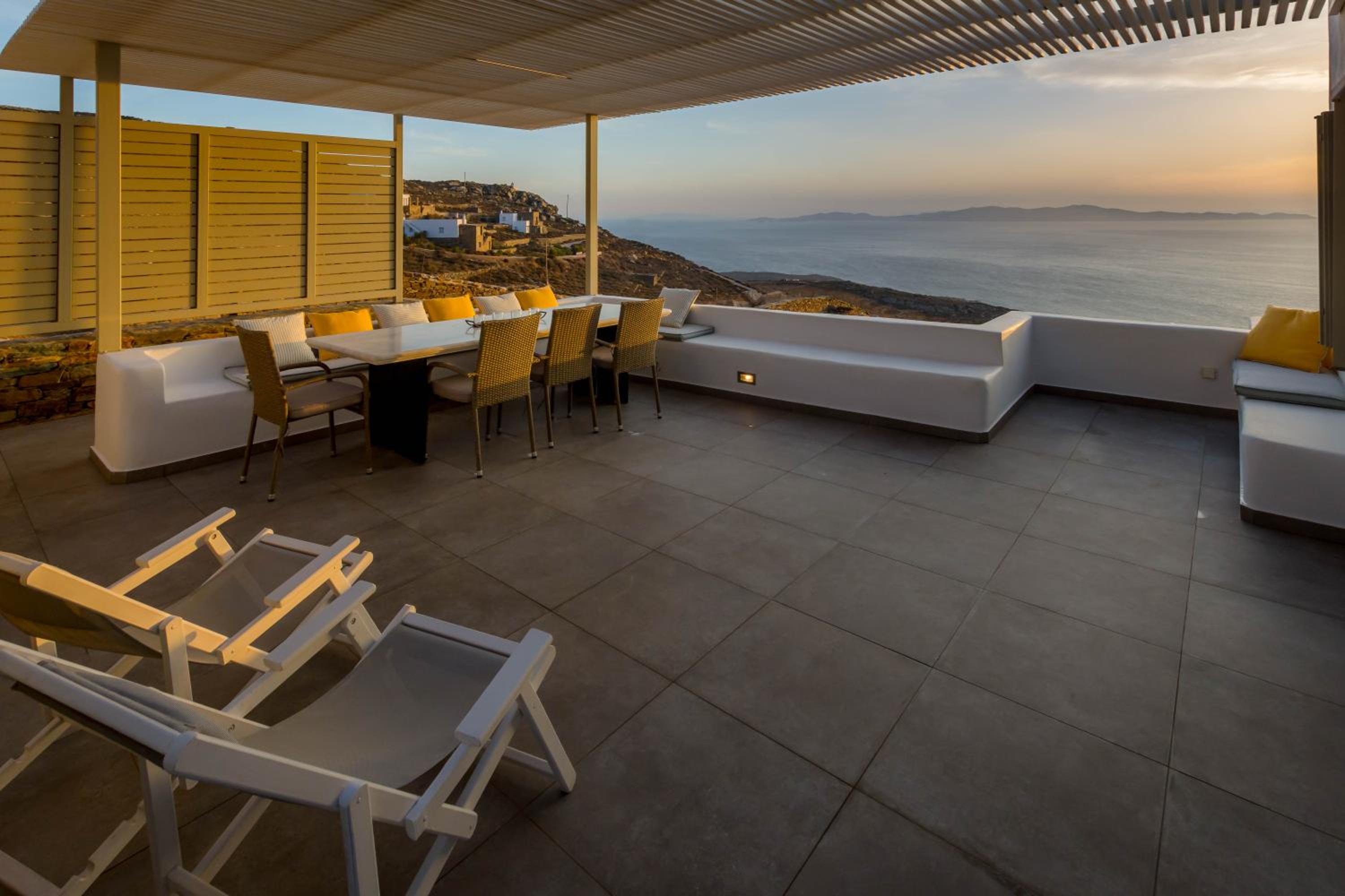 Alos Residence