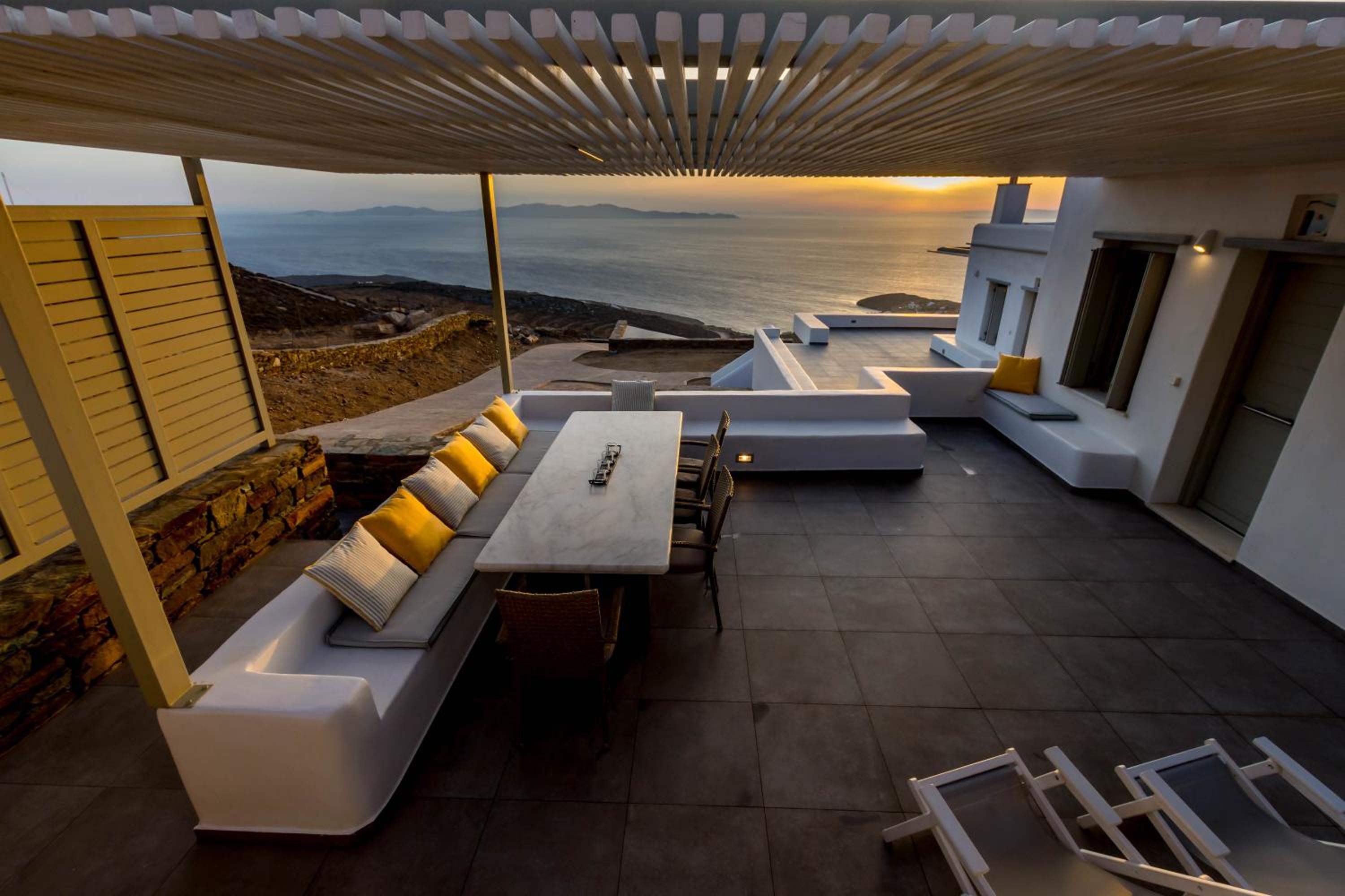 Alos Residence