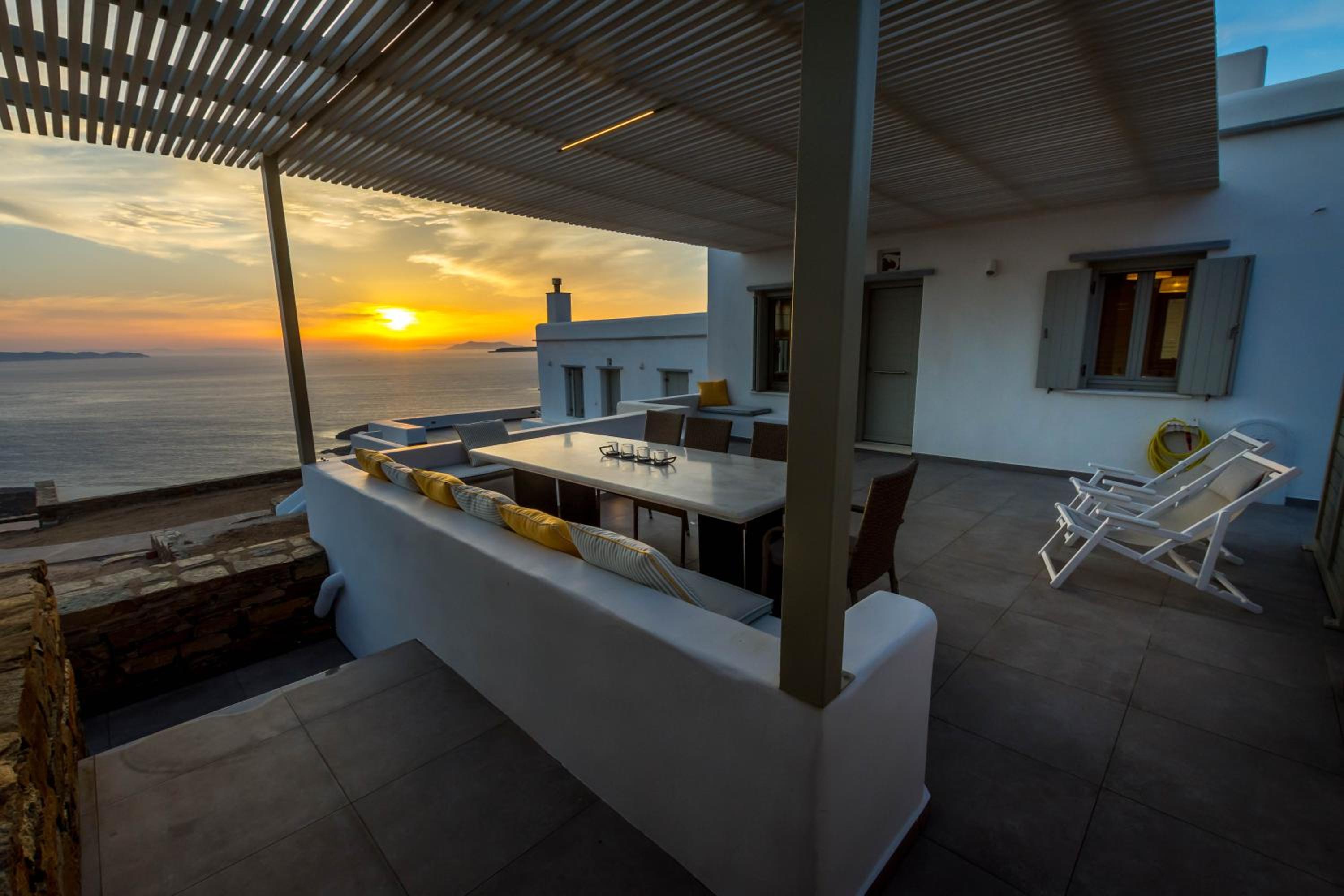 Alos Residence