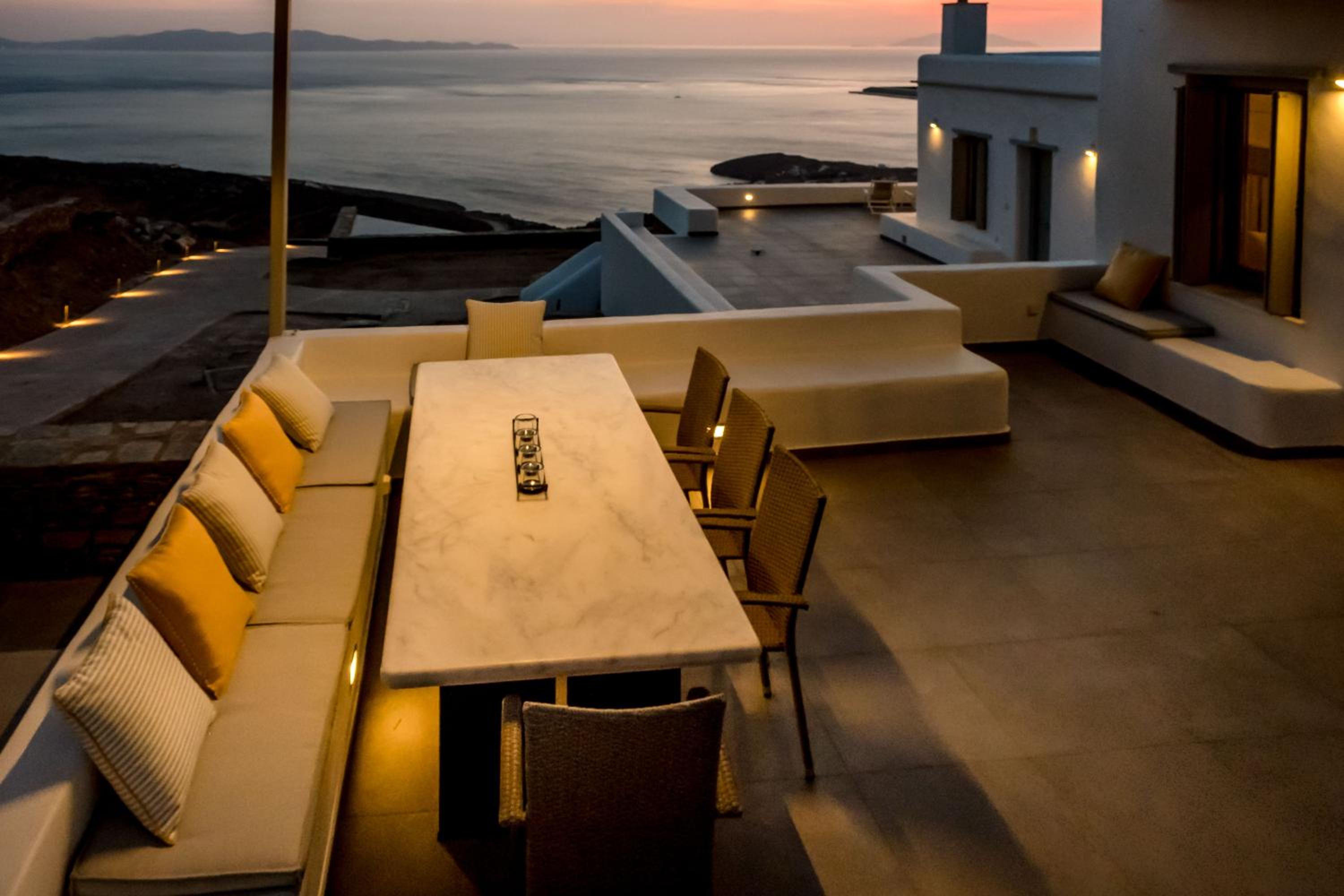 Alos Residence