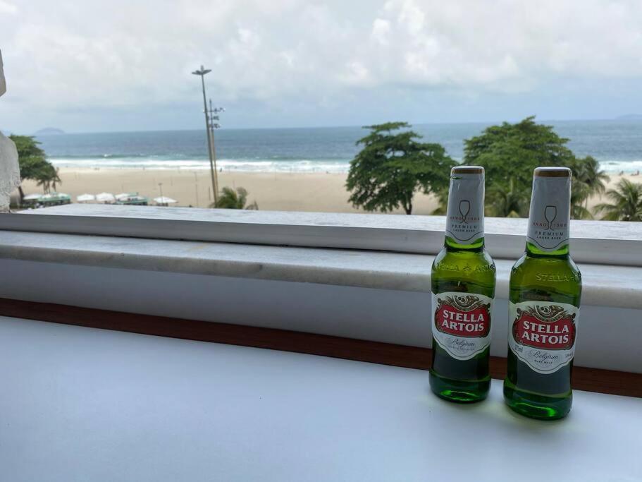 Apartamento à beira da praia de Copacabana