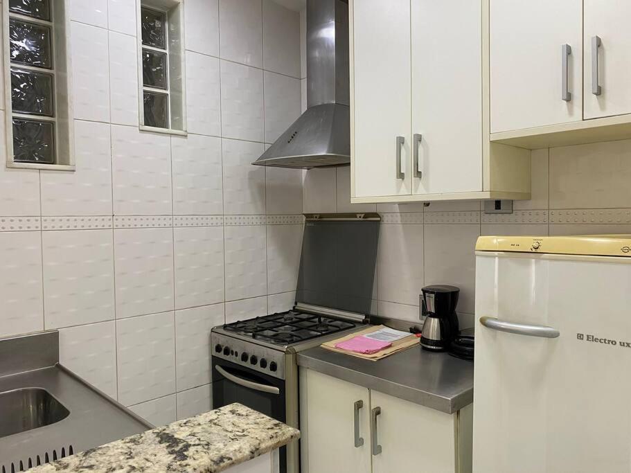 Apartamento à beira da praia de Copacabana