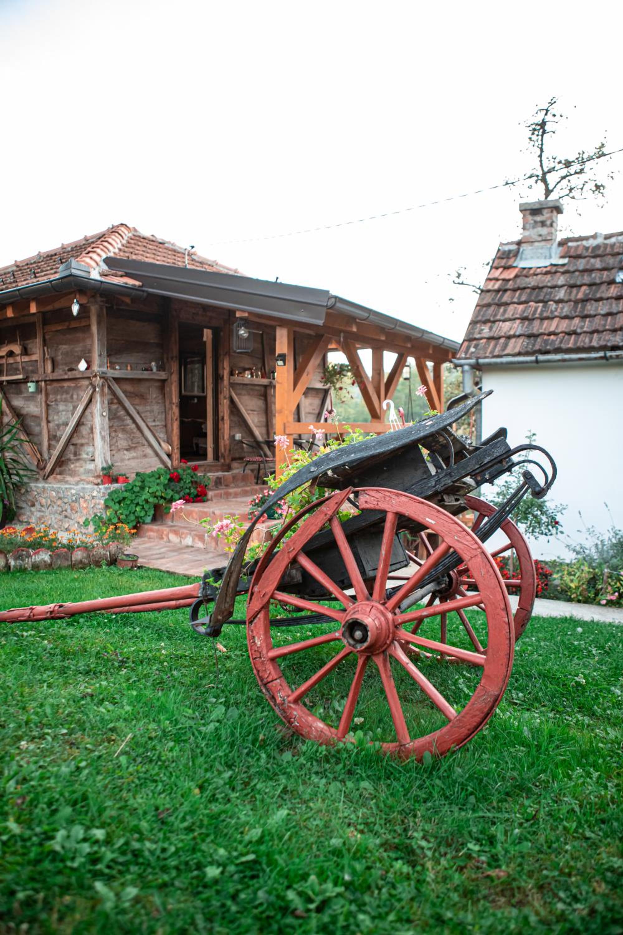 Prenoćište Lelić view 2