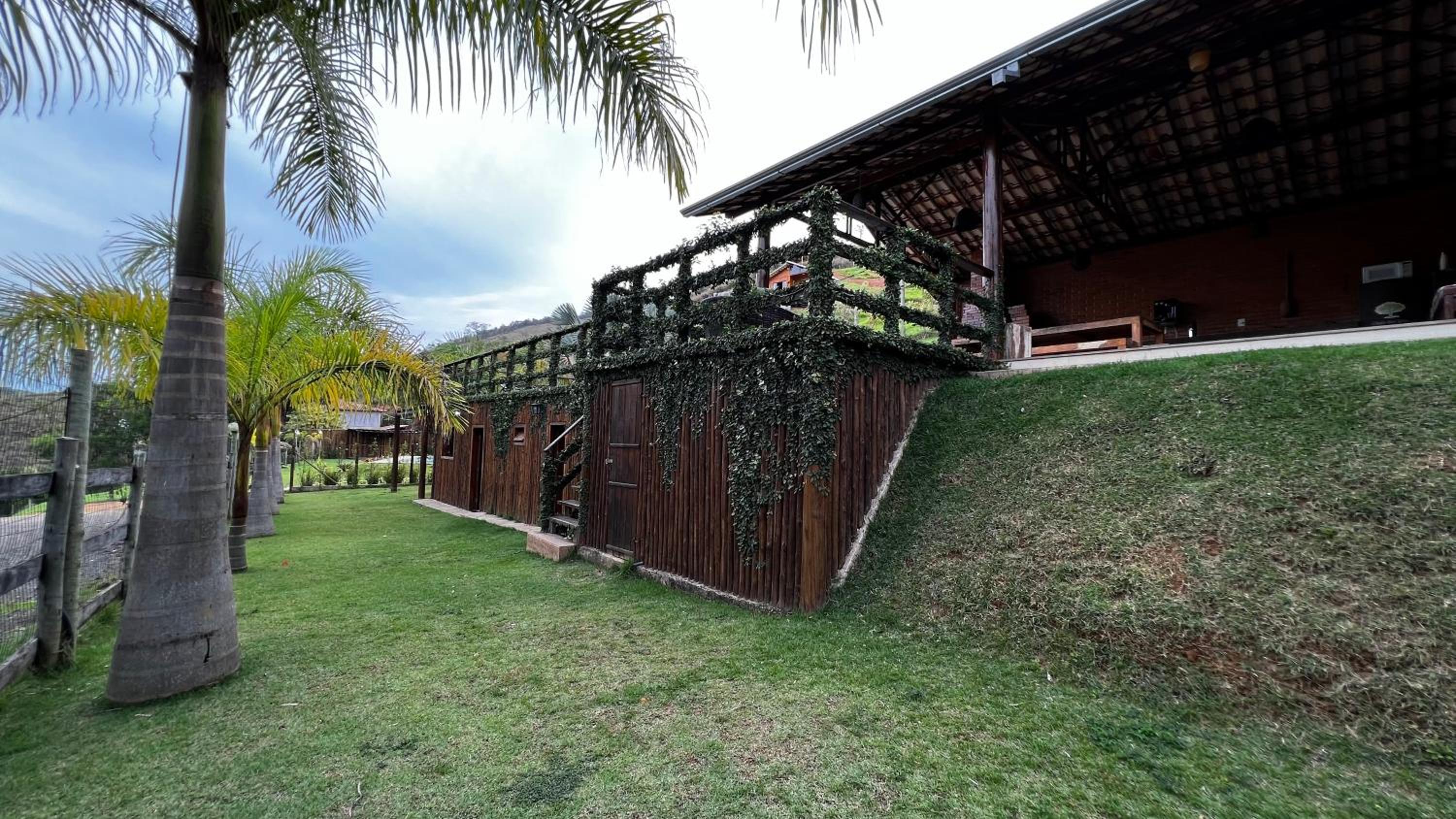 Sítio Chalé dos Ipês