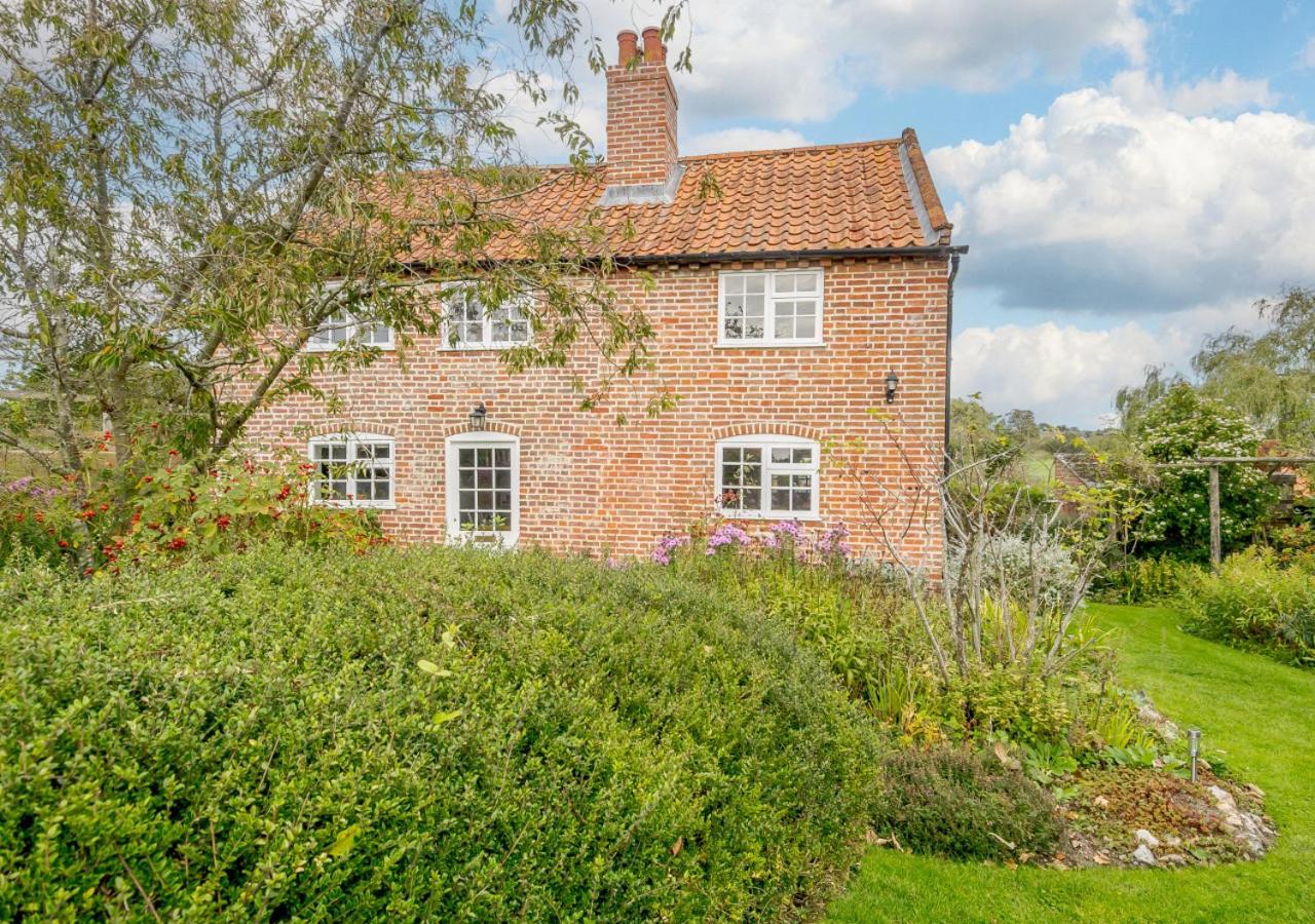 2 Bed in Saxmundham oc-rvr