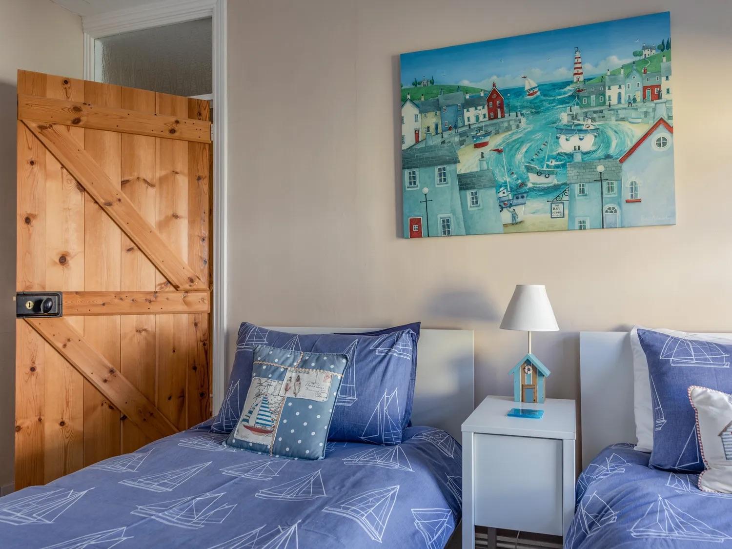Seas the Day Cottage, Dartmouth