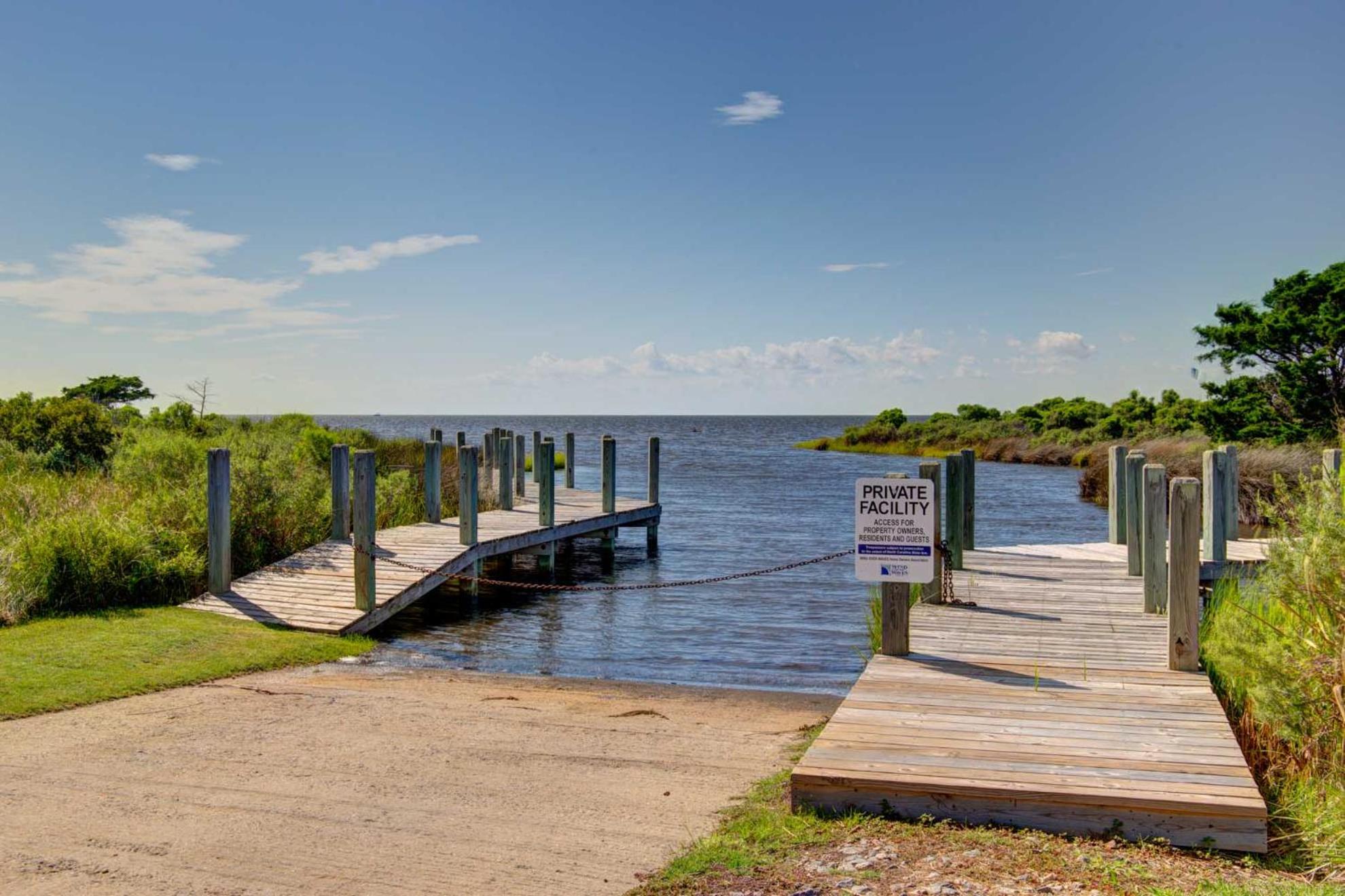 Hotter Otter-6 beds-private pool-kid/pet friendly-walk to beach! view 5