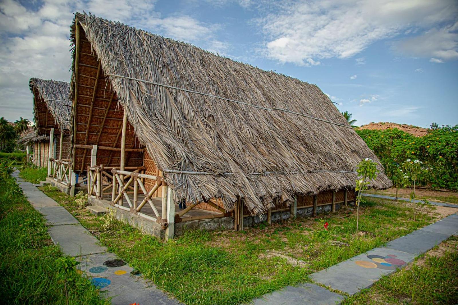 Om home hampi