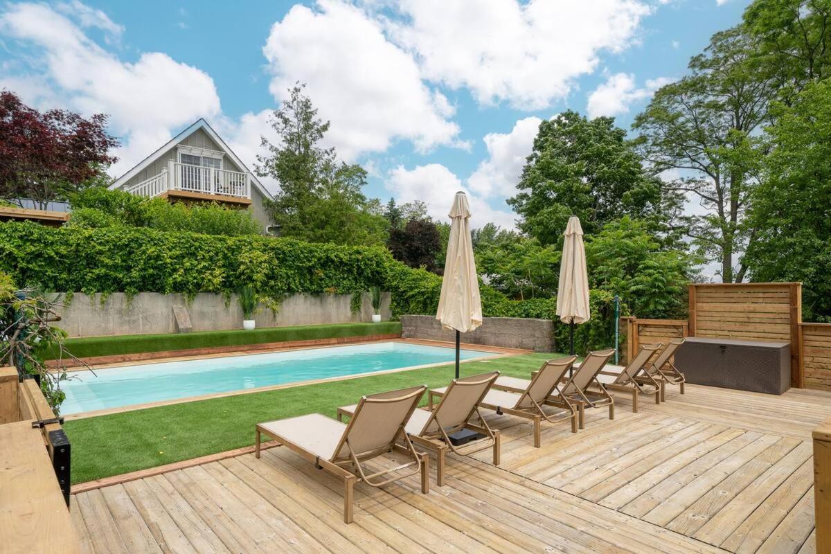 Lakeview Luxury Farmhouse Retreat - Hot Tub - Games Room