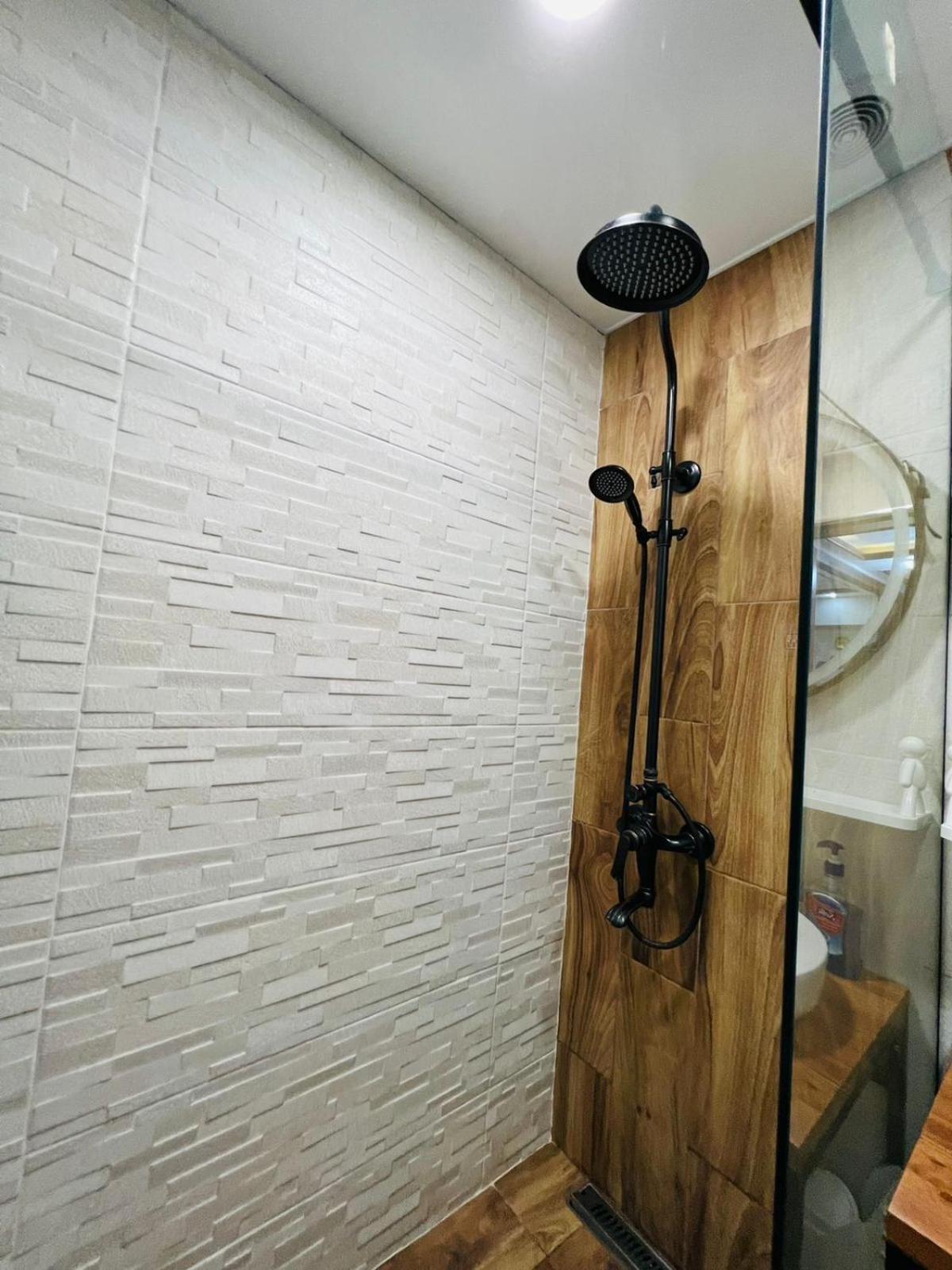 Deluxe Modern 3 Bedroom + 2 Bathrooms Apartment, on Amiryan Street, Middle of Center