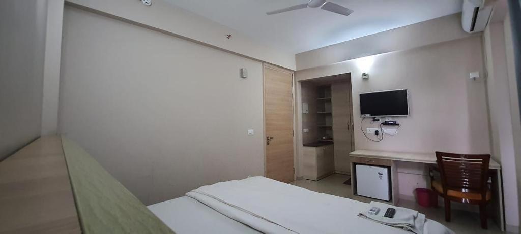 Photo 8