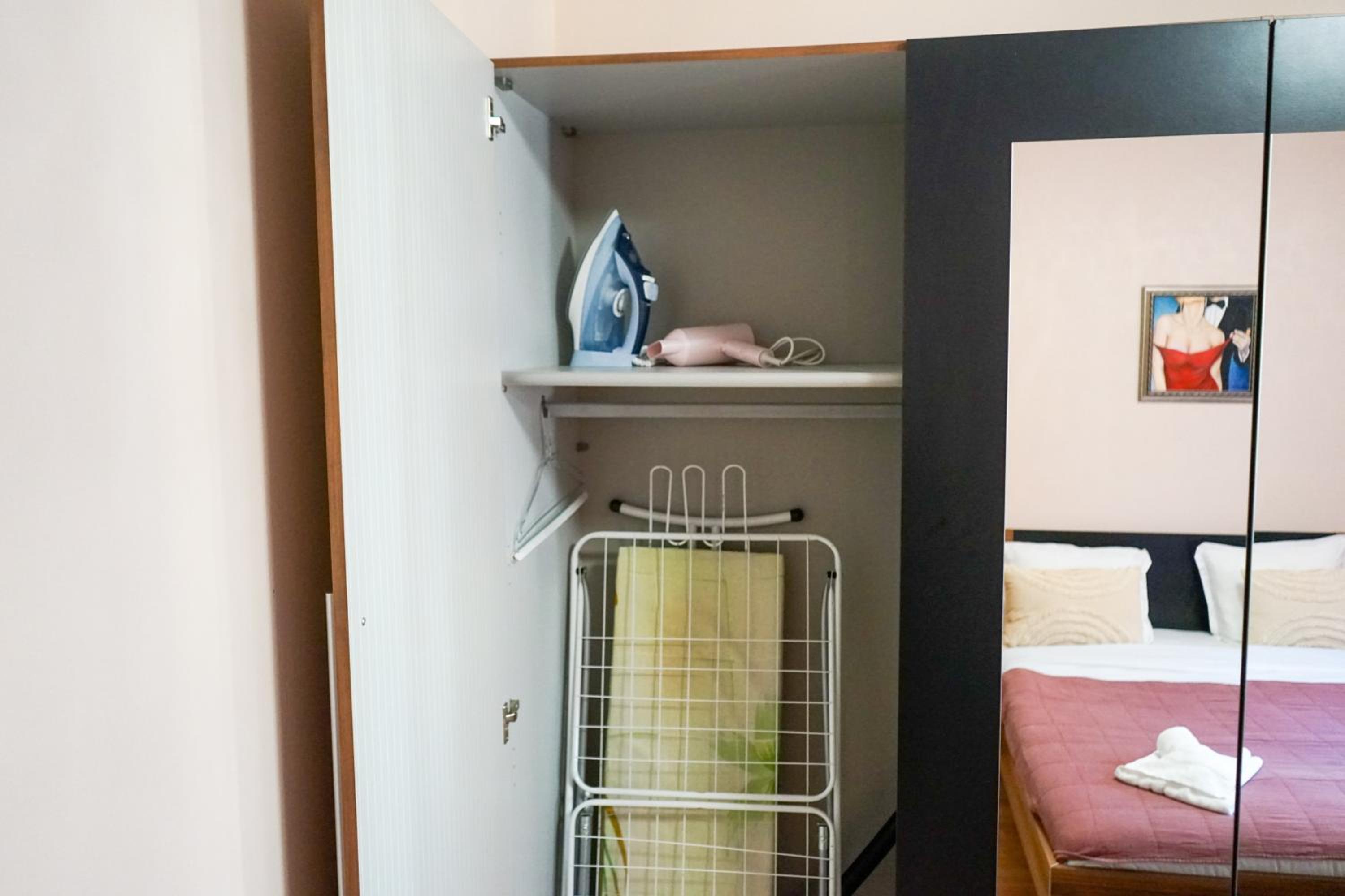 Comfortable 2BR Urban Getaway in City Center by Flat Mаnager