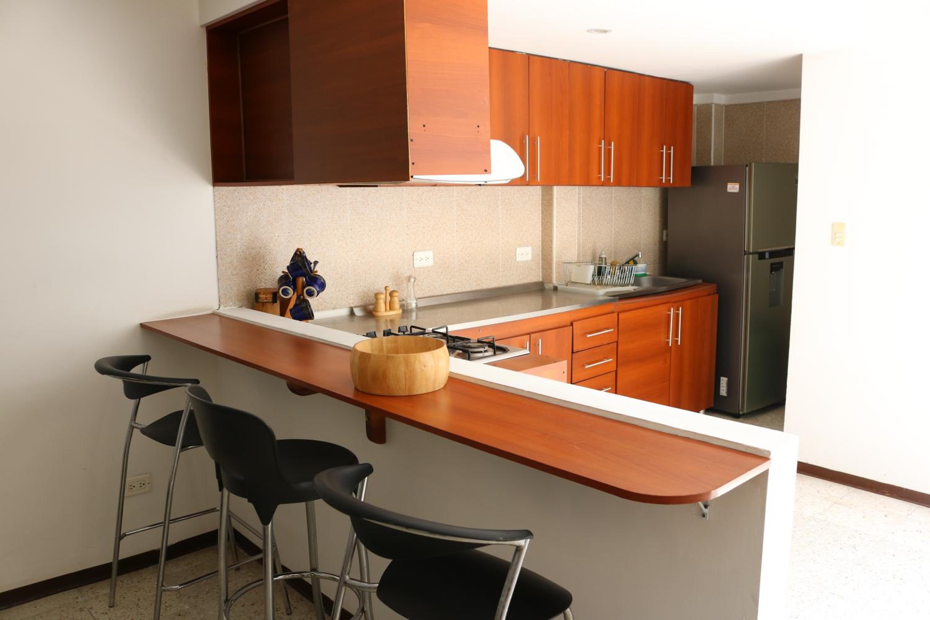 APARTAMENTOS LIMONAR