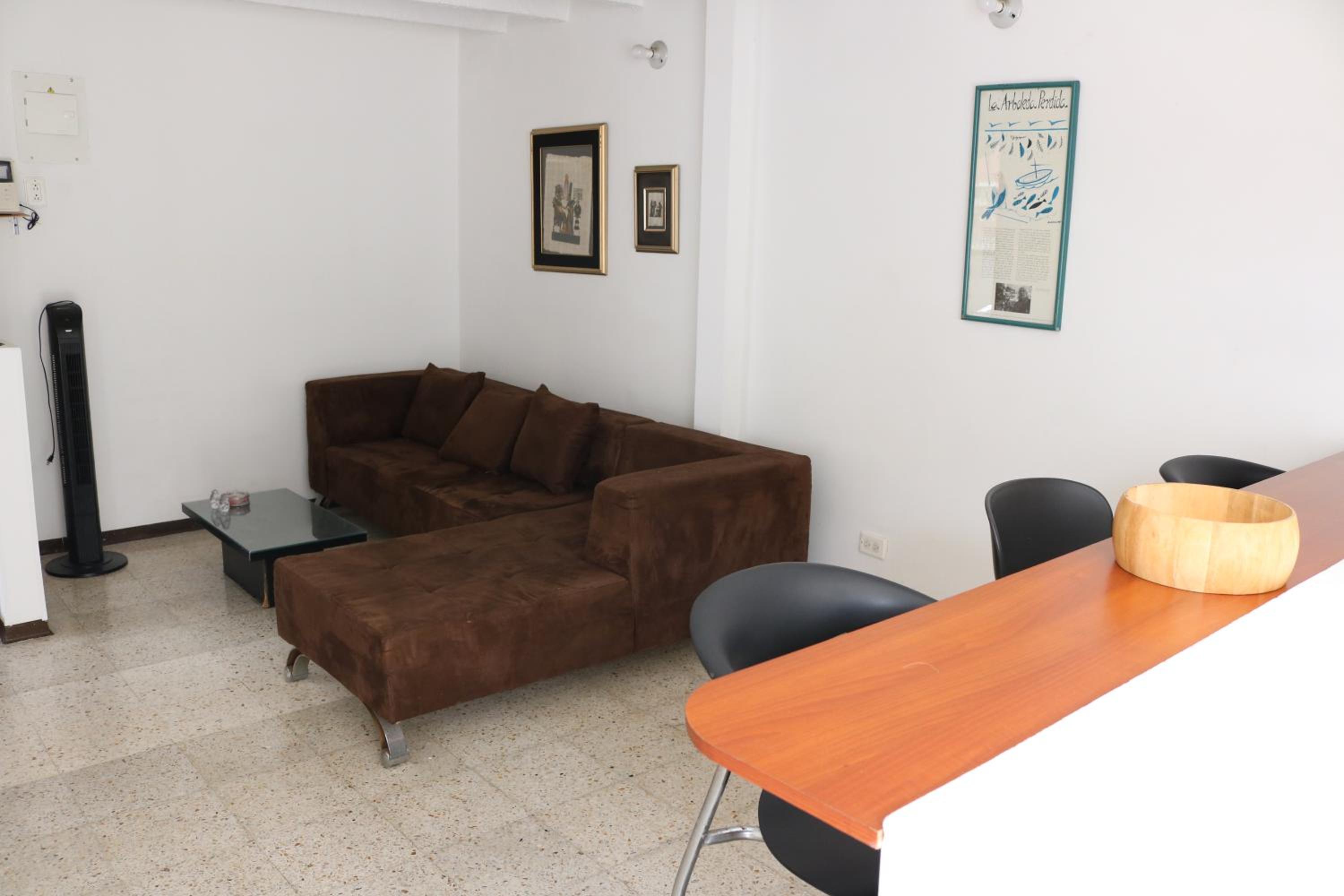 APARTAMENTOS LIMONAR