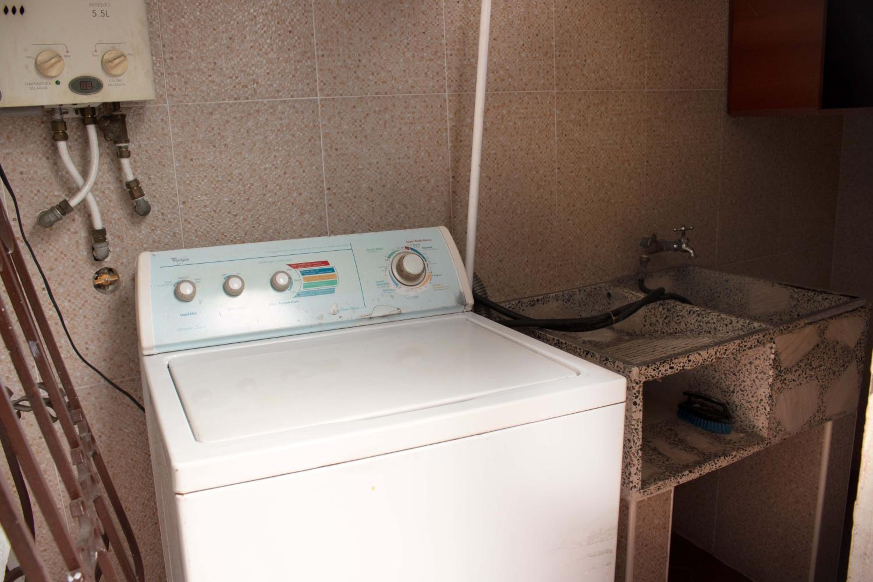 APARTAMENTOS LIMONAR
