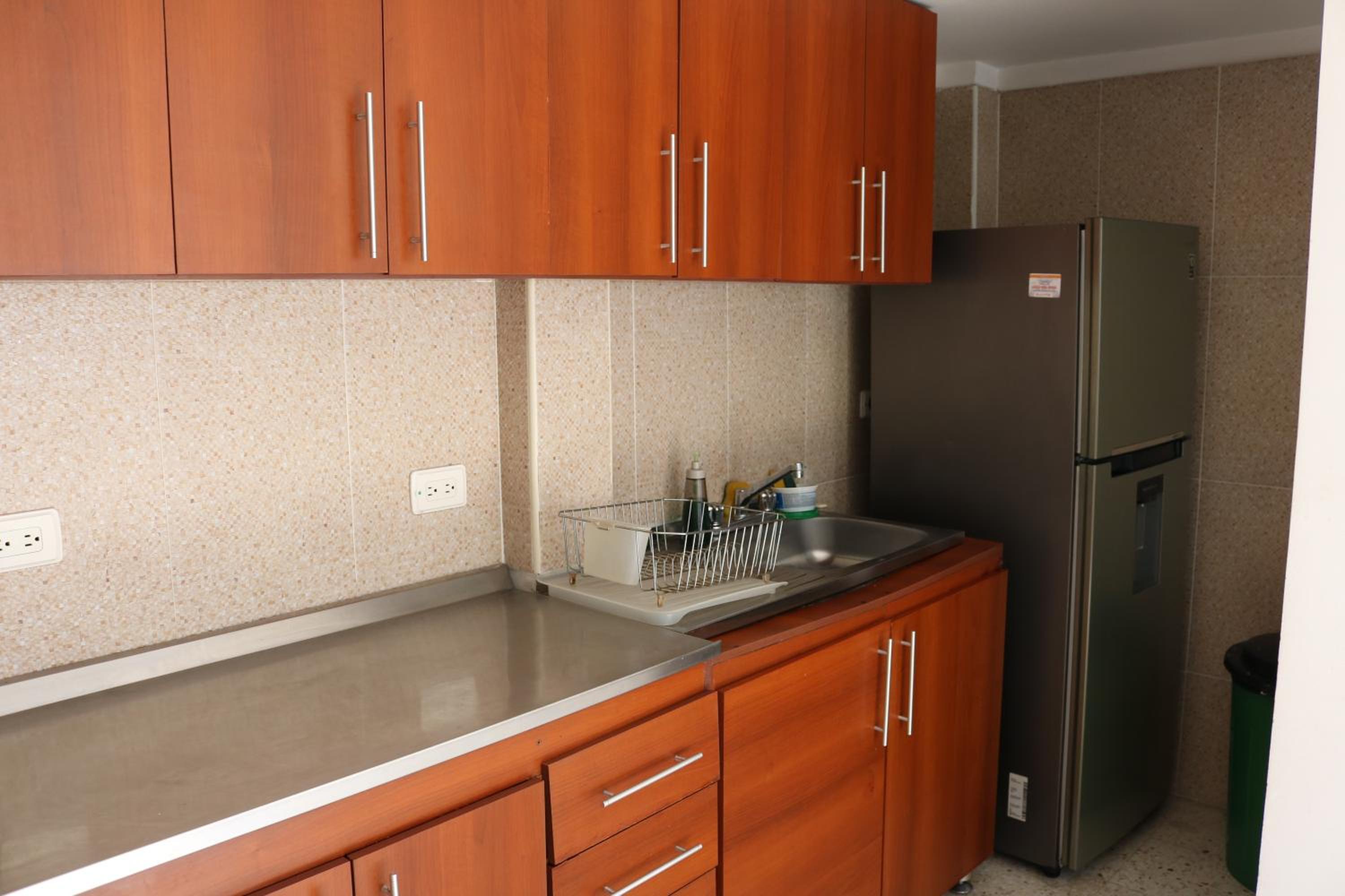 APARTAMENTOS LIMONAR