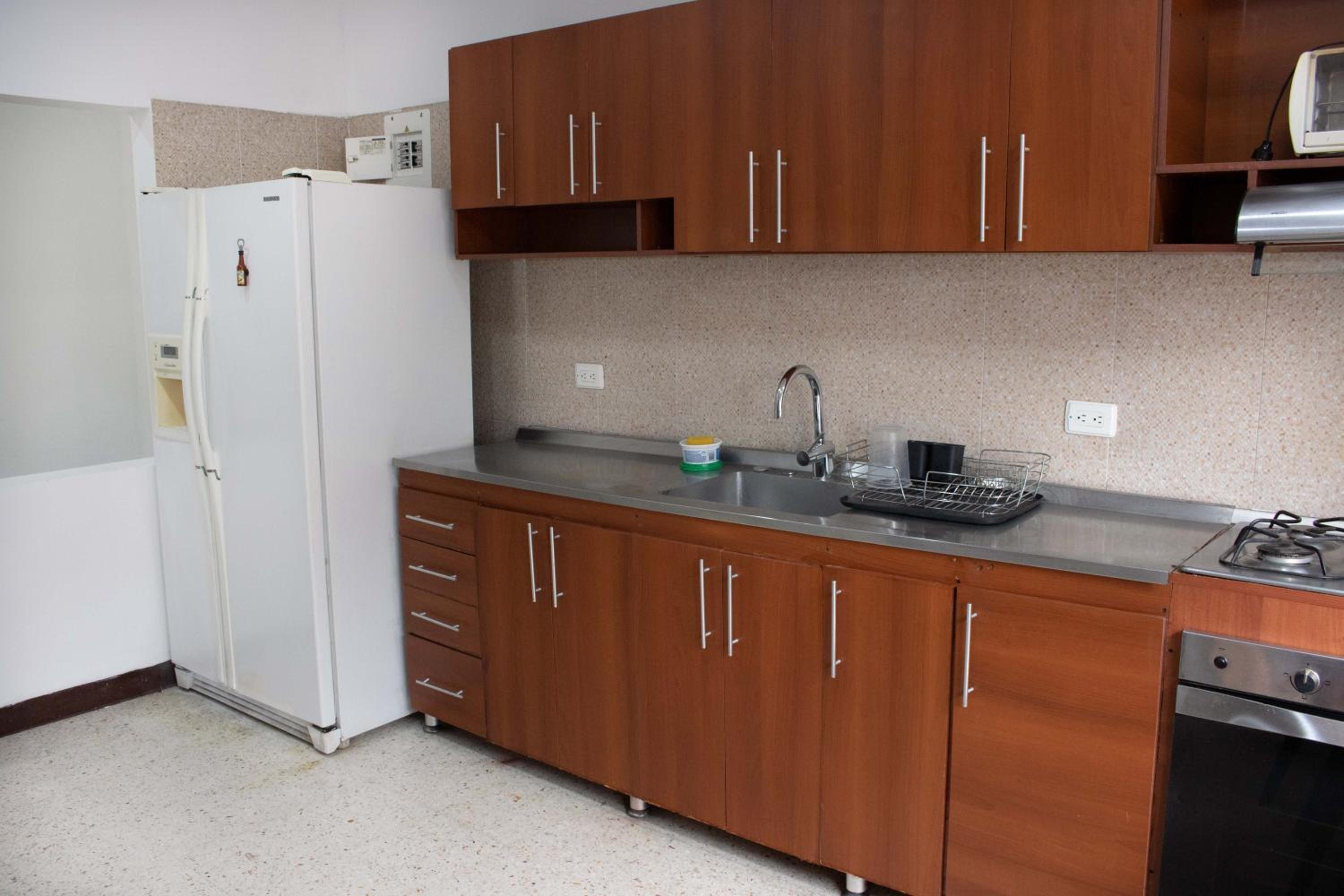 APARTAMENTOS LIMONAR