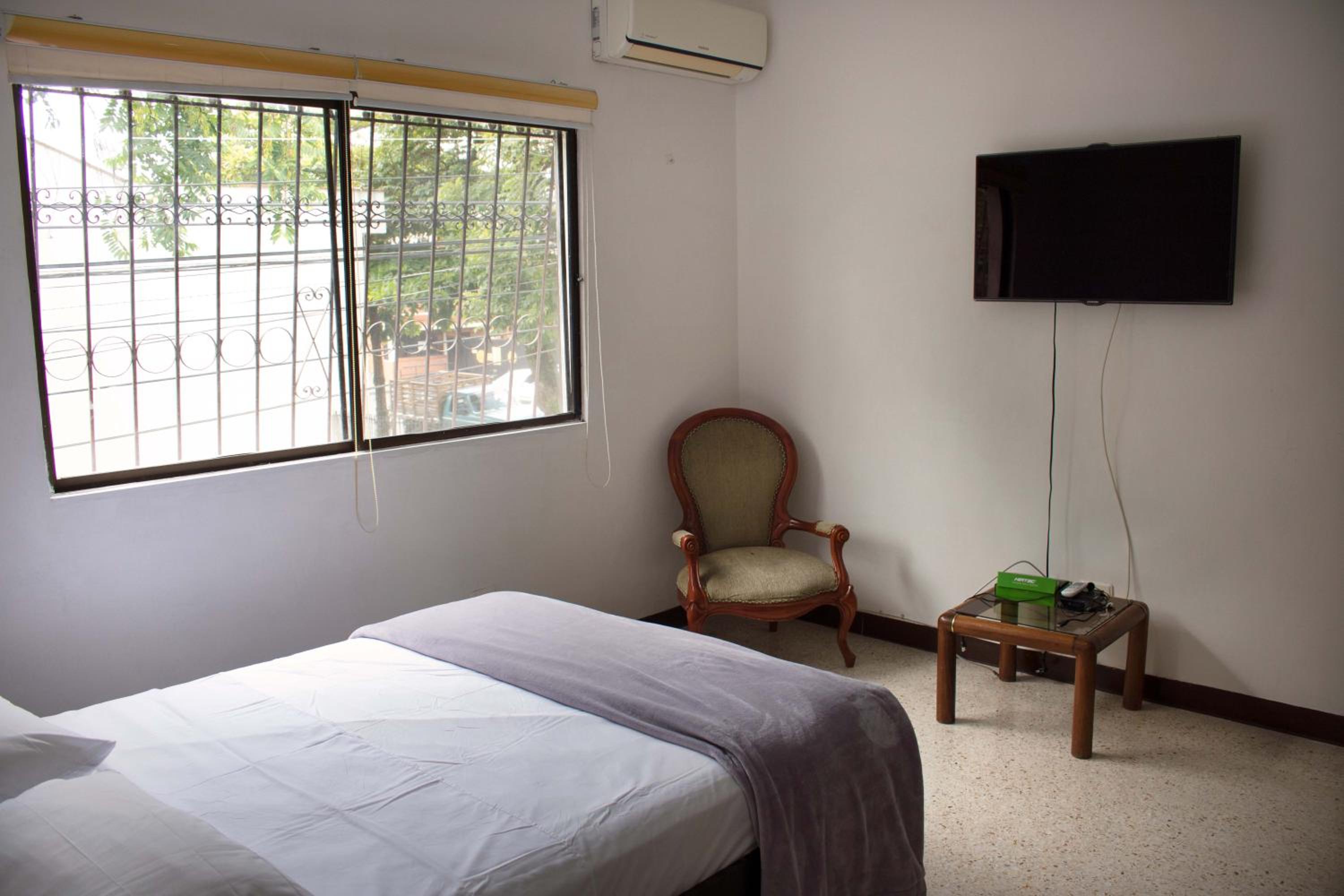 APARTAMENTOS LIMONAR