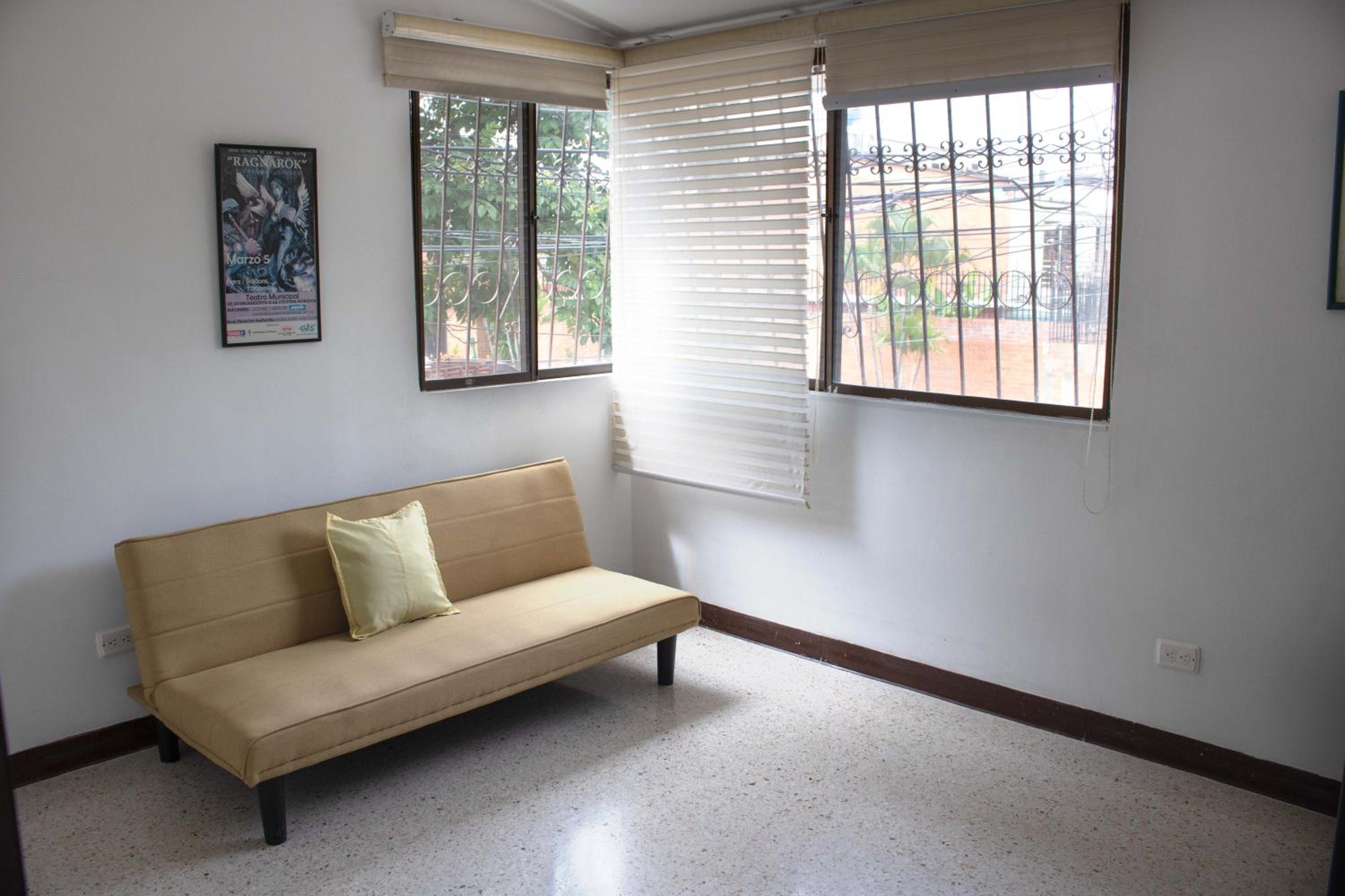 APARTAMENTOS LIMONAR