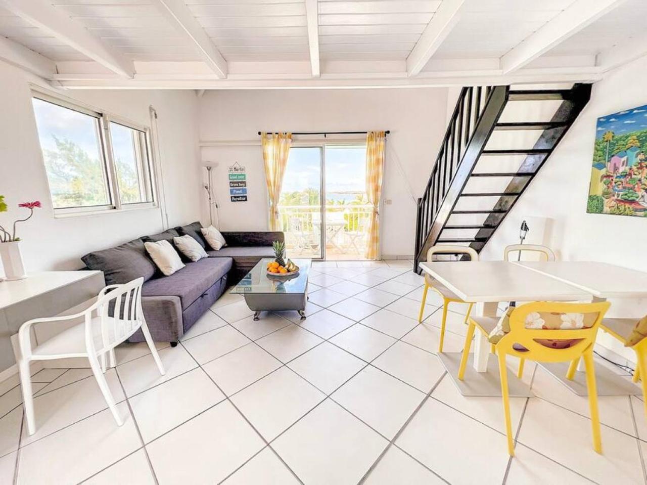 Plage 37 Orient Bay beach front with pool access view 5