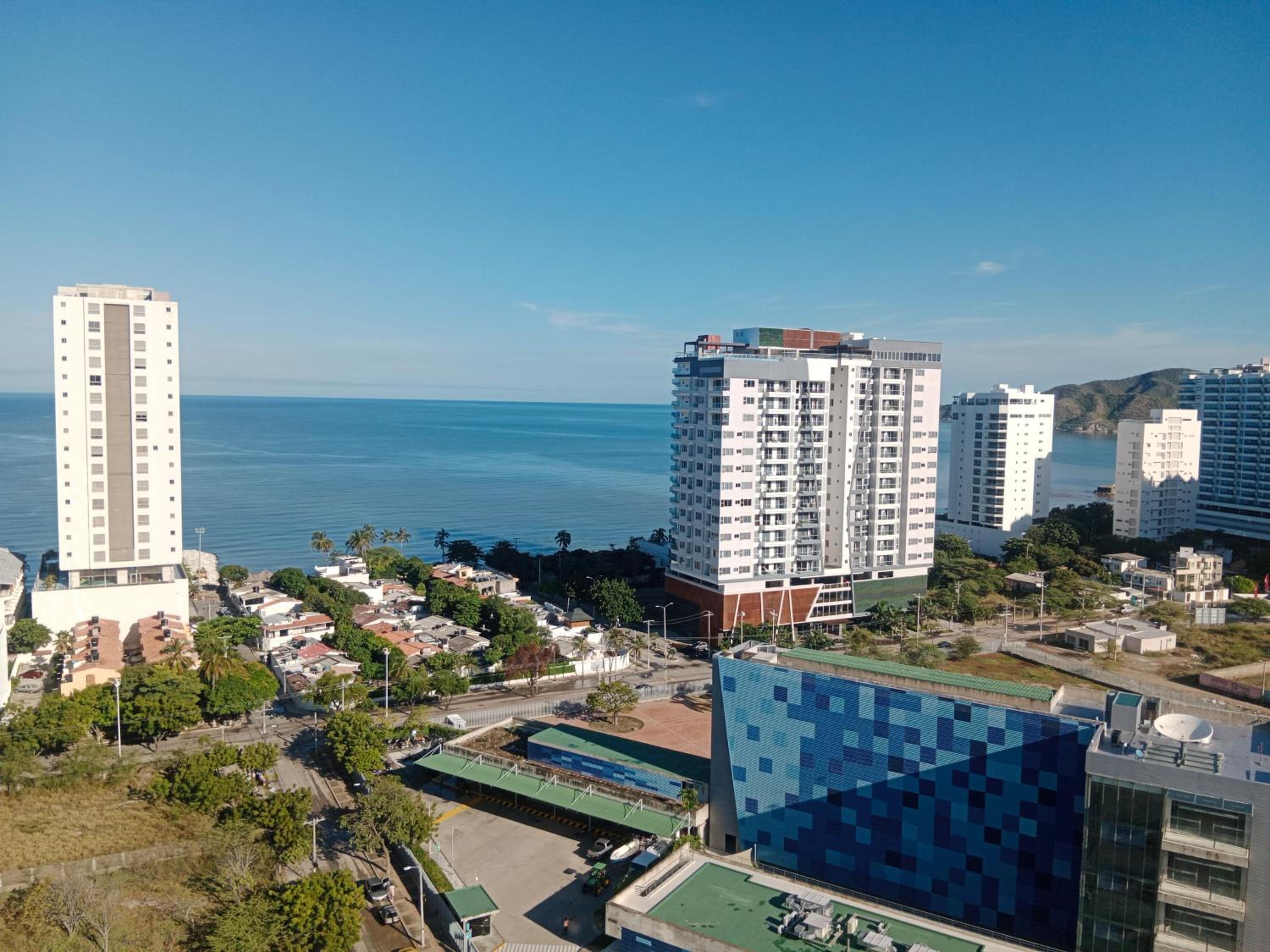 APARTAMENTO EN GAIRA PLAYA SALGUERO SANTA MARTA