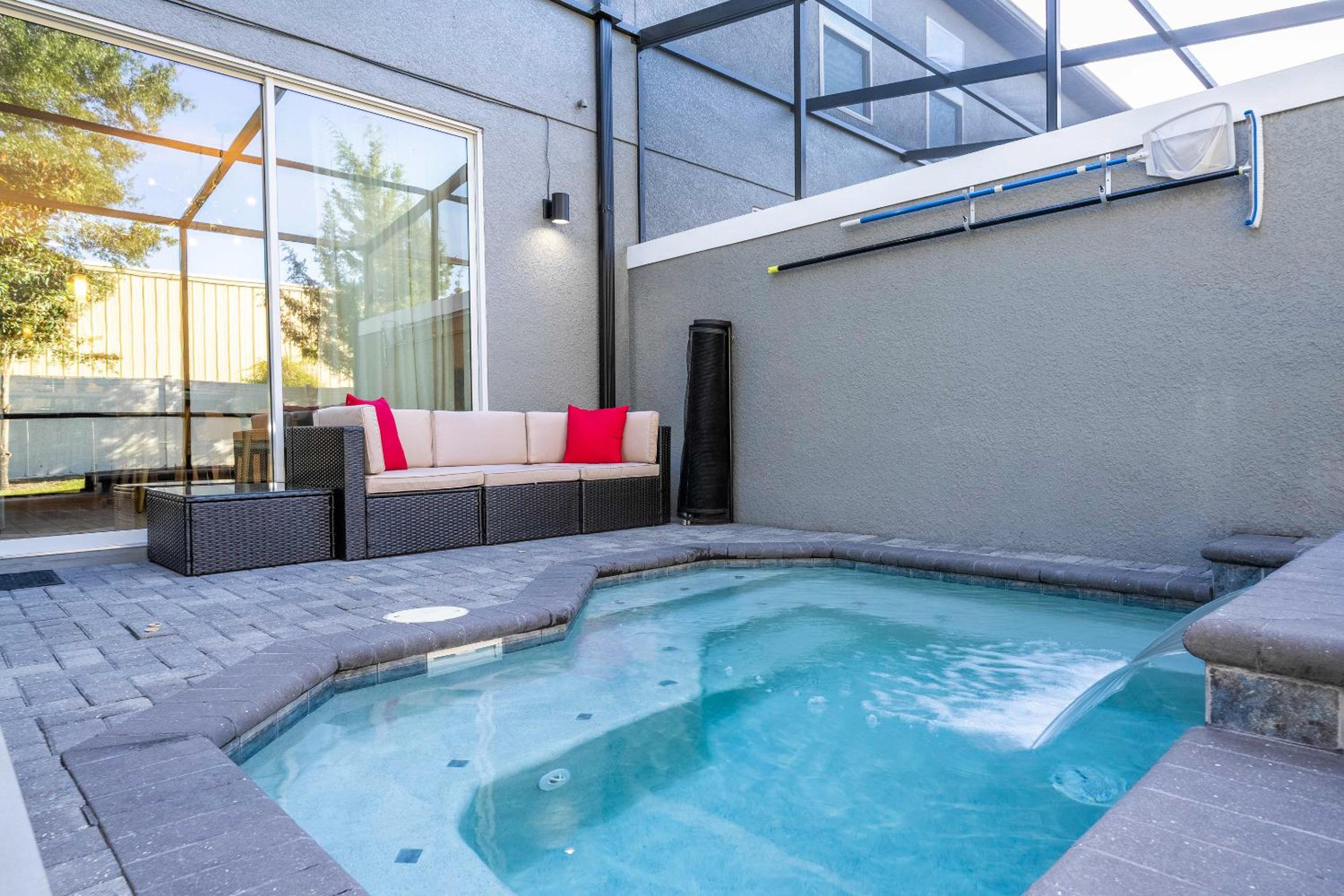 Moradda Townhouse with Splash Pool at Le Reve 4419 view 5
