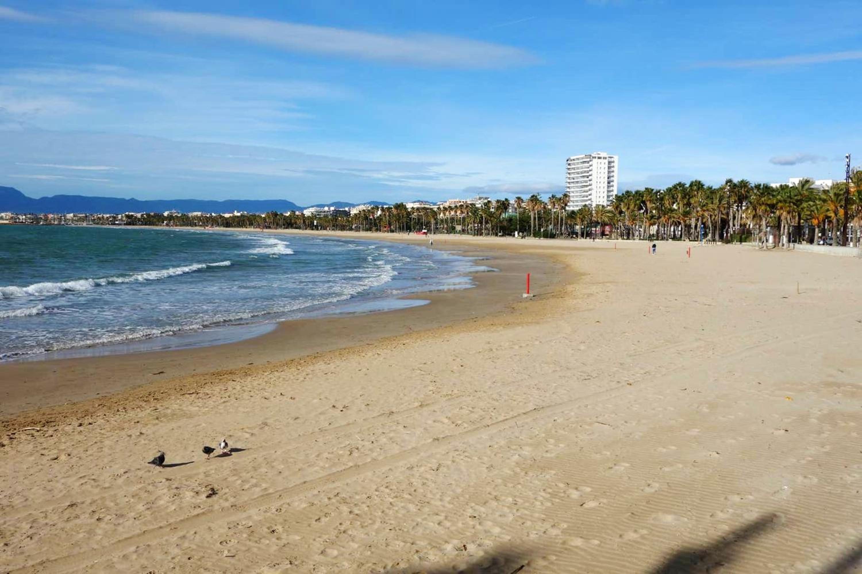 Modern Apartment in Salou with Shared Pool