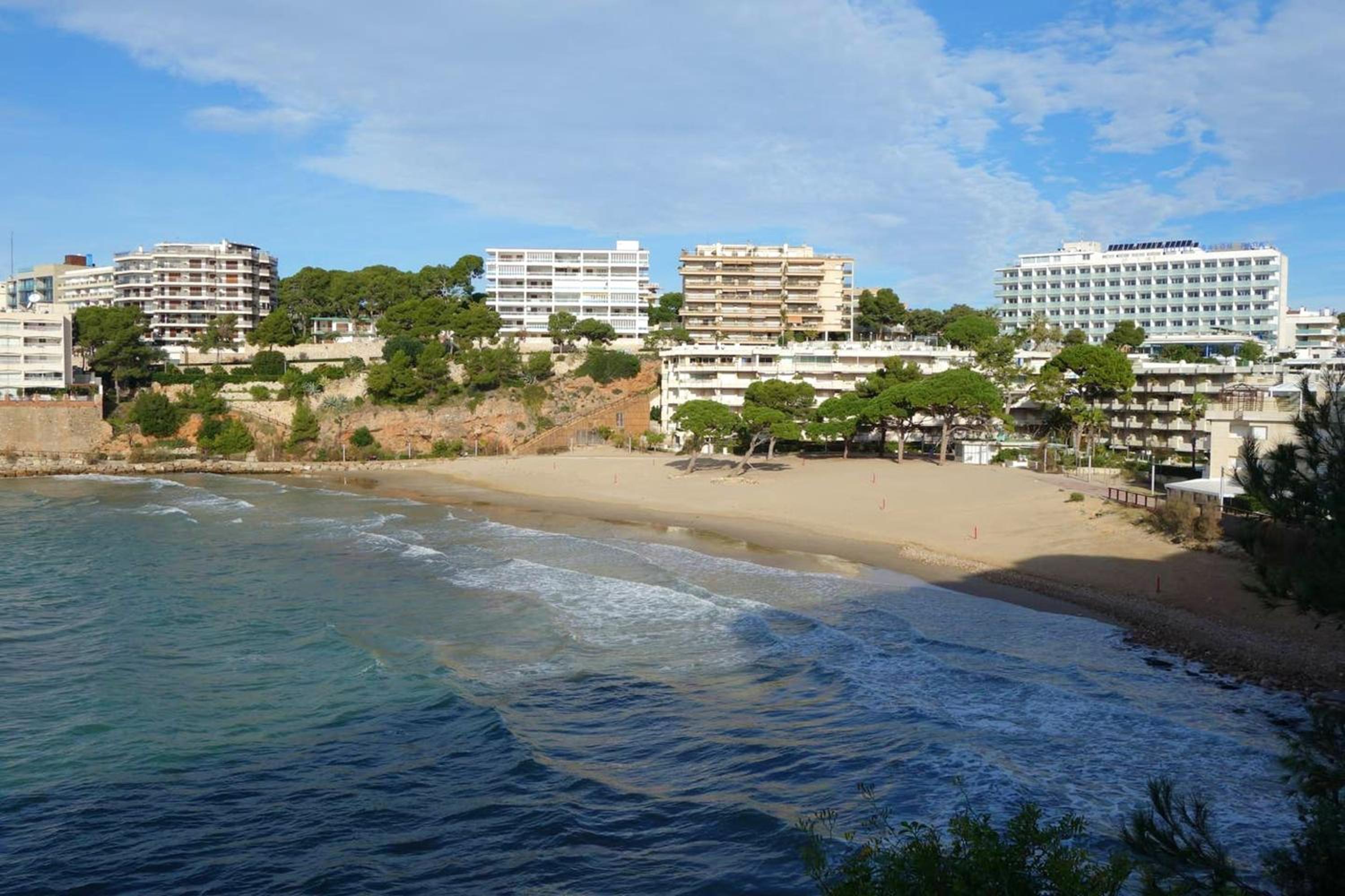 Modern Apartment in Salou with Shared Pool