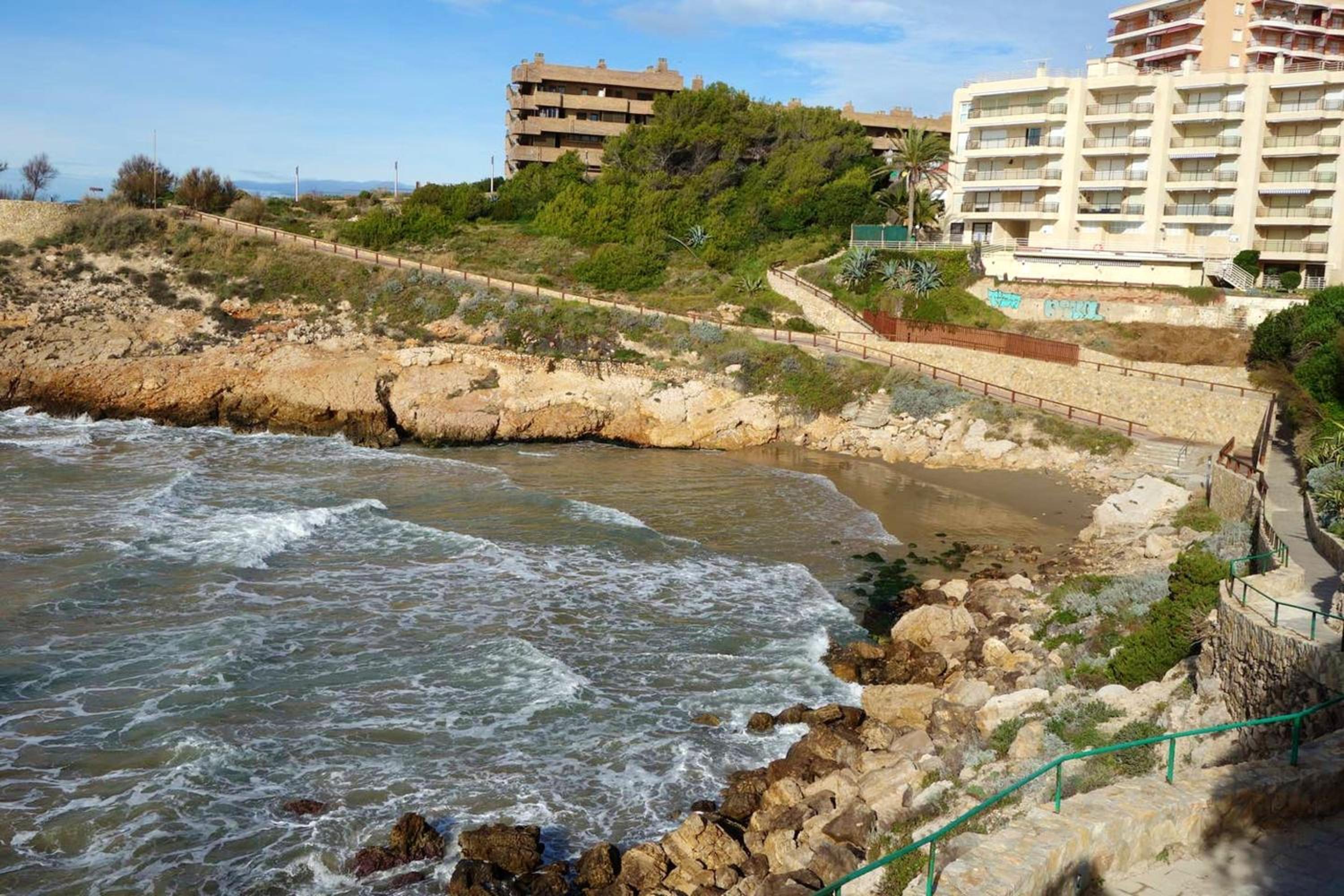 Modern Apartment in Salou with Shared Pool