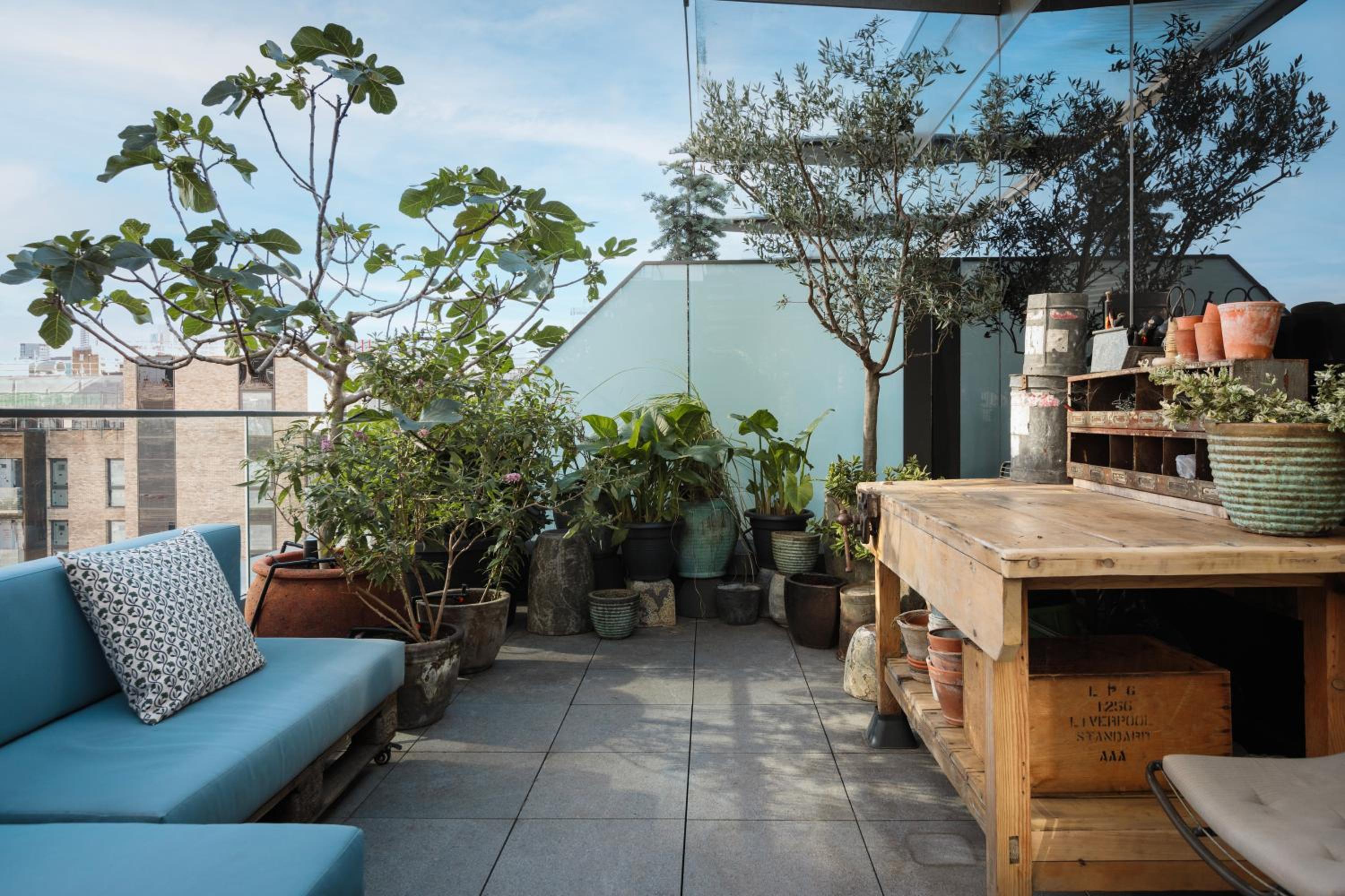 Luxurious Penthouse, Expansive Wrap-Around Terrace