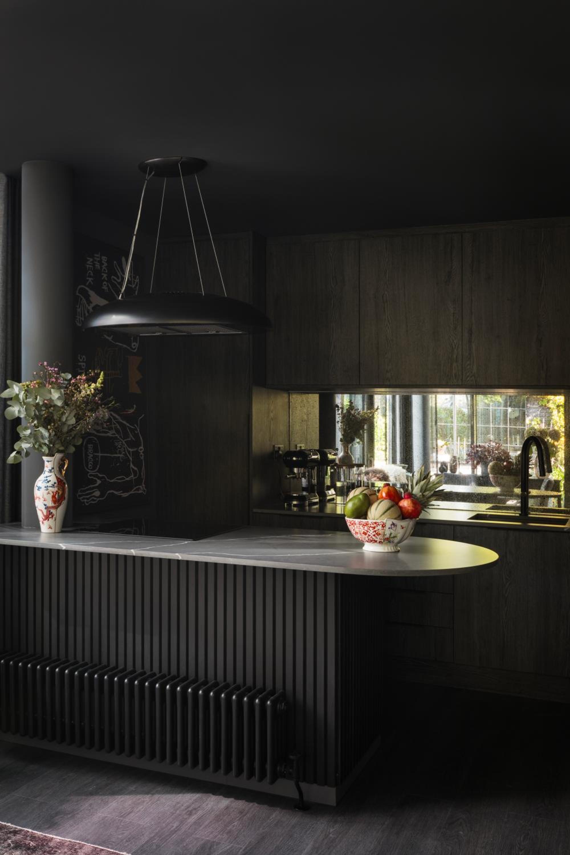Luxurious Penthouse, Expansive Wrap-Around Terrace