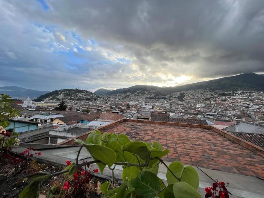 Stunning Apt in Quito's oldtown view 2