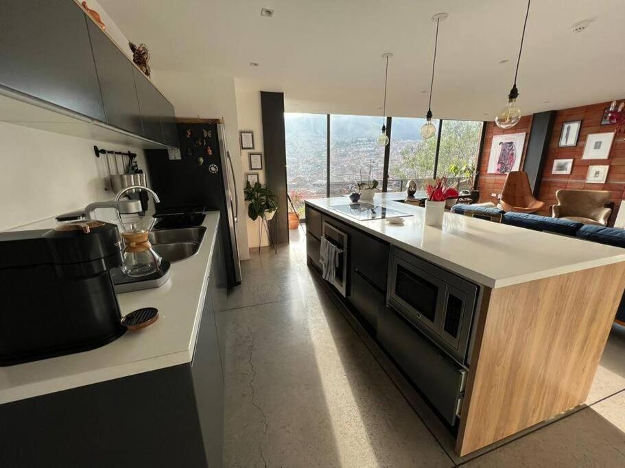 Stunning Apt in Quito's oldtown view 3