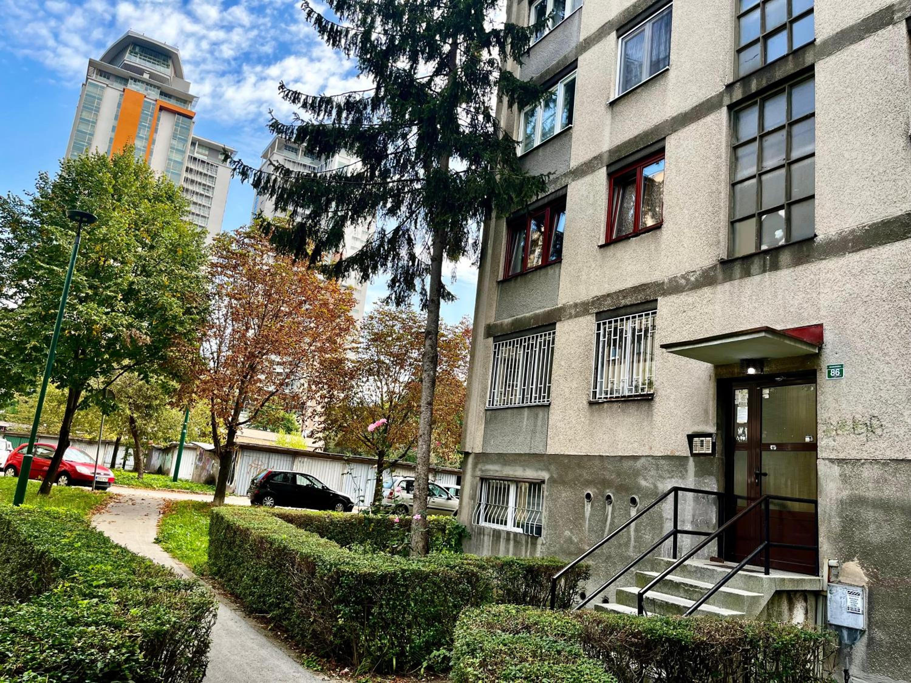 Sapartment 86