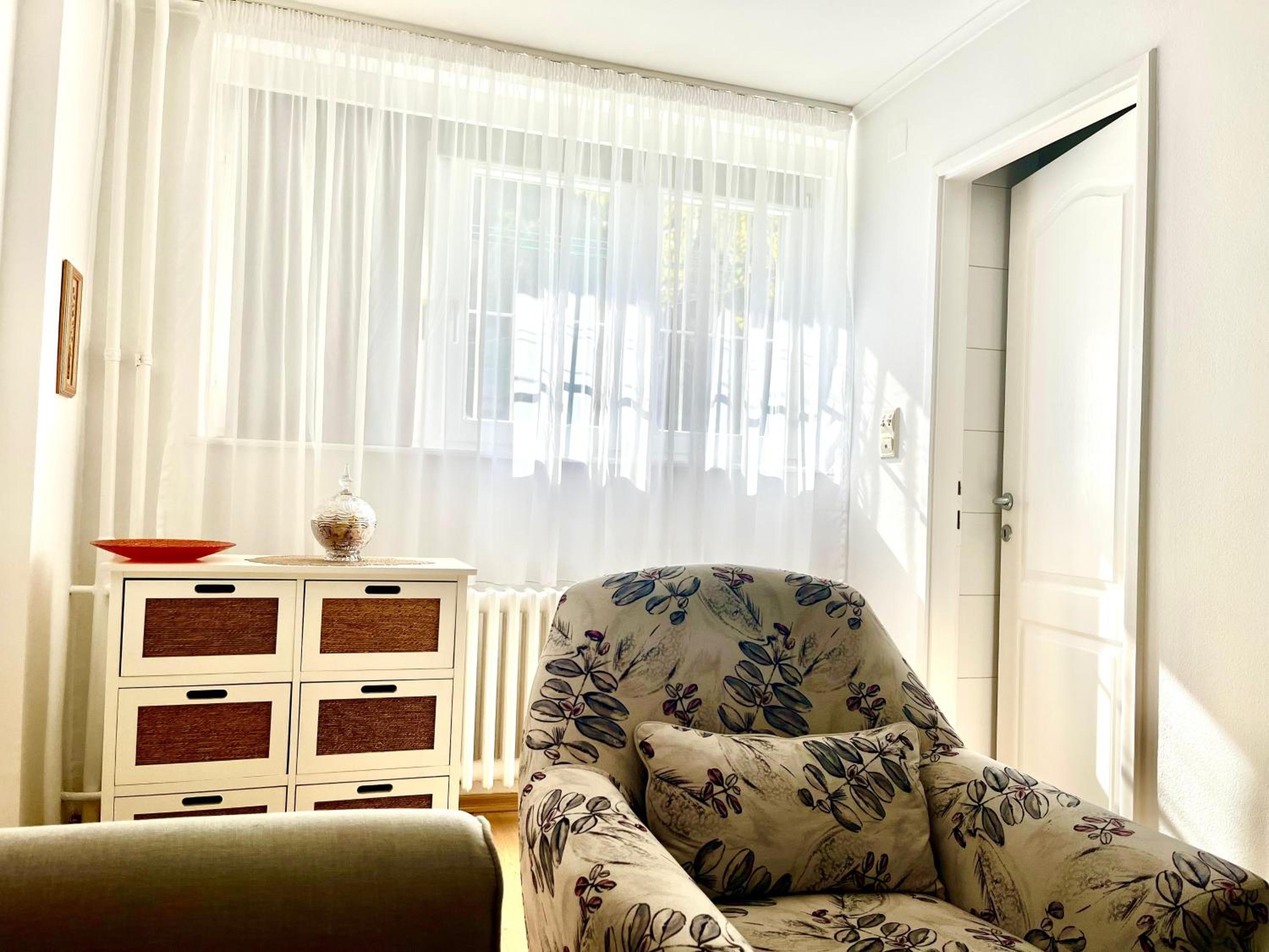 Sapartment 86
