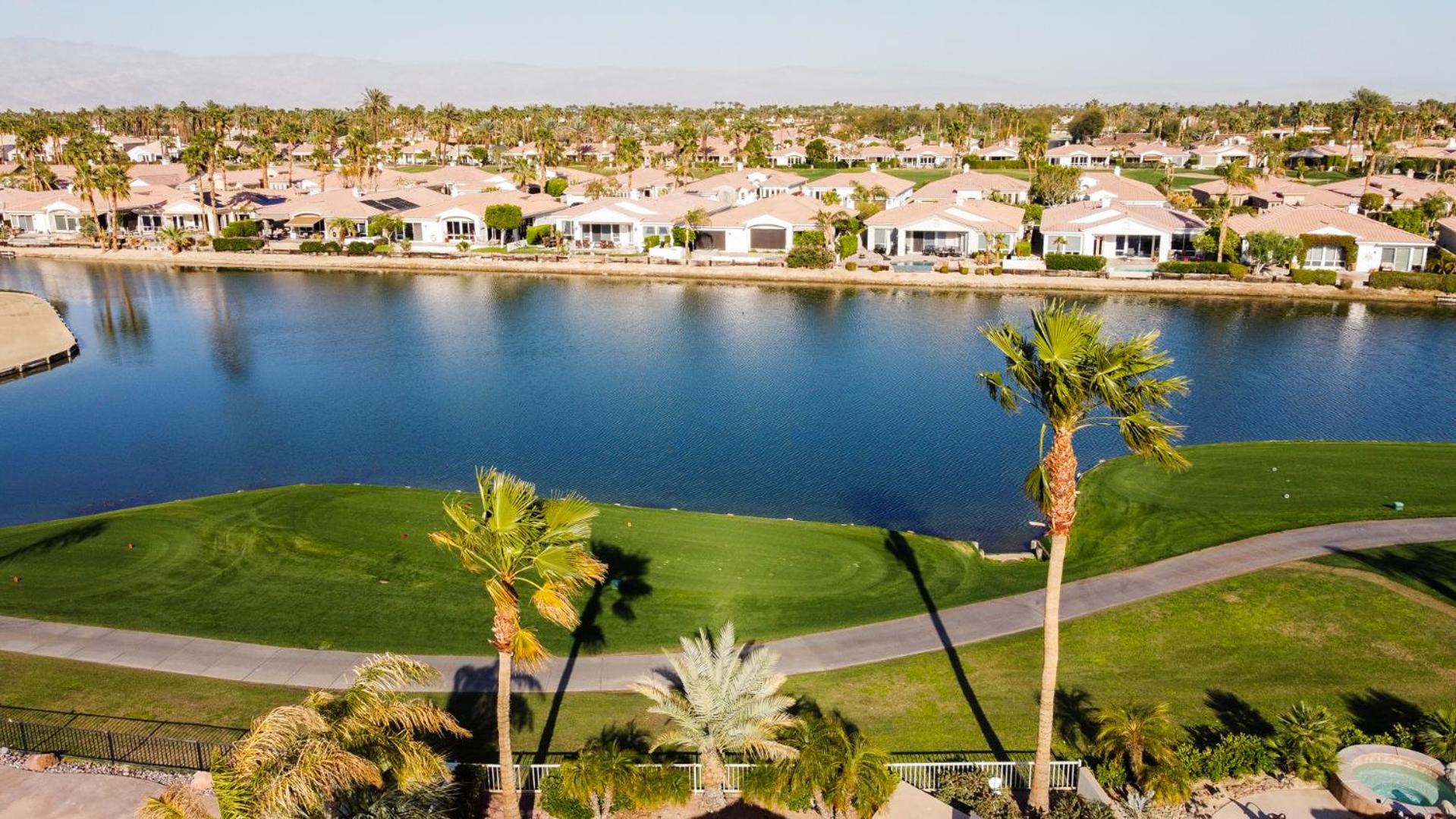 La Quinta Luxurious Vacation Home view 2