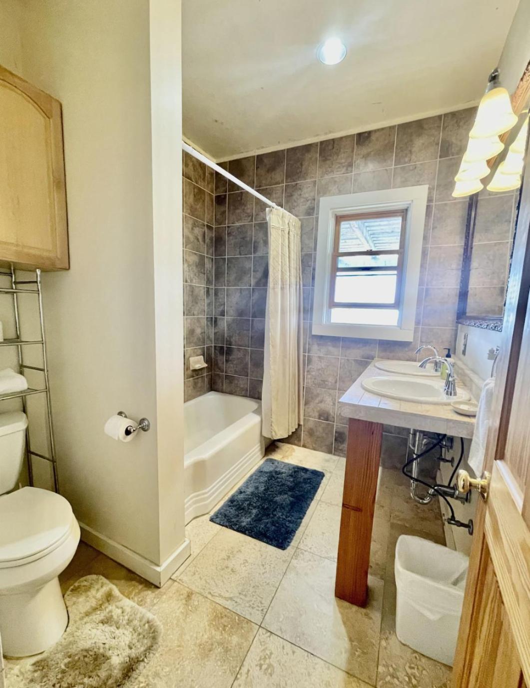Crestone Mountain Gem Hideaway