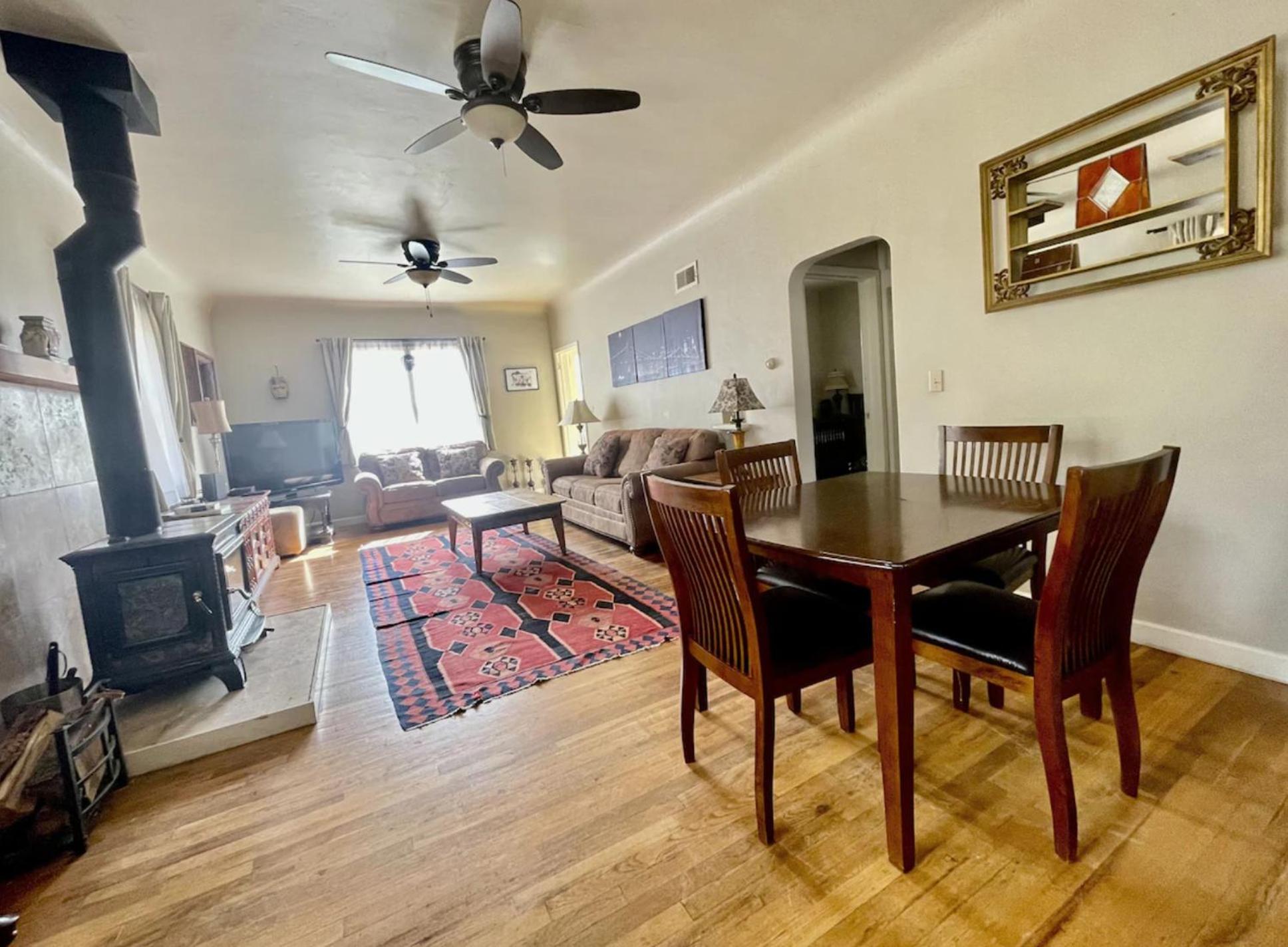 Crestone Mountain Gem Hideaway