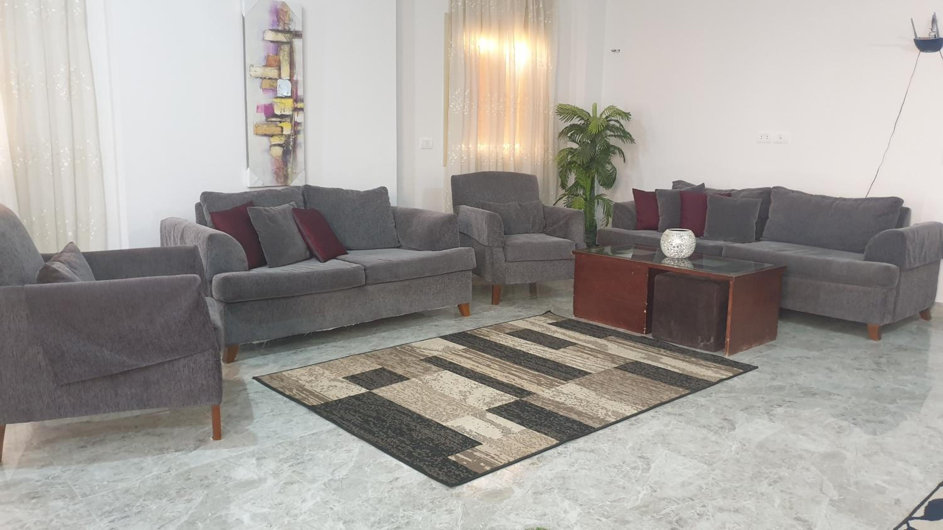 Beautiful semi villa with private entrance in Sheikh Zayed- villa queen