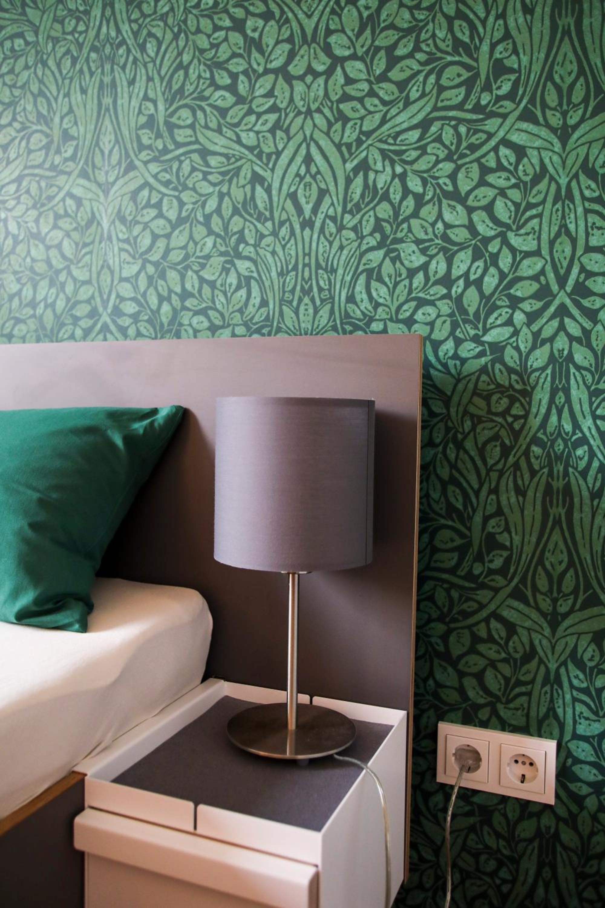 Green46