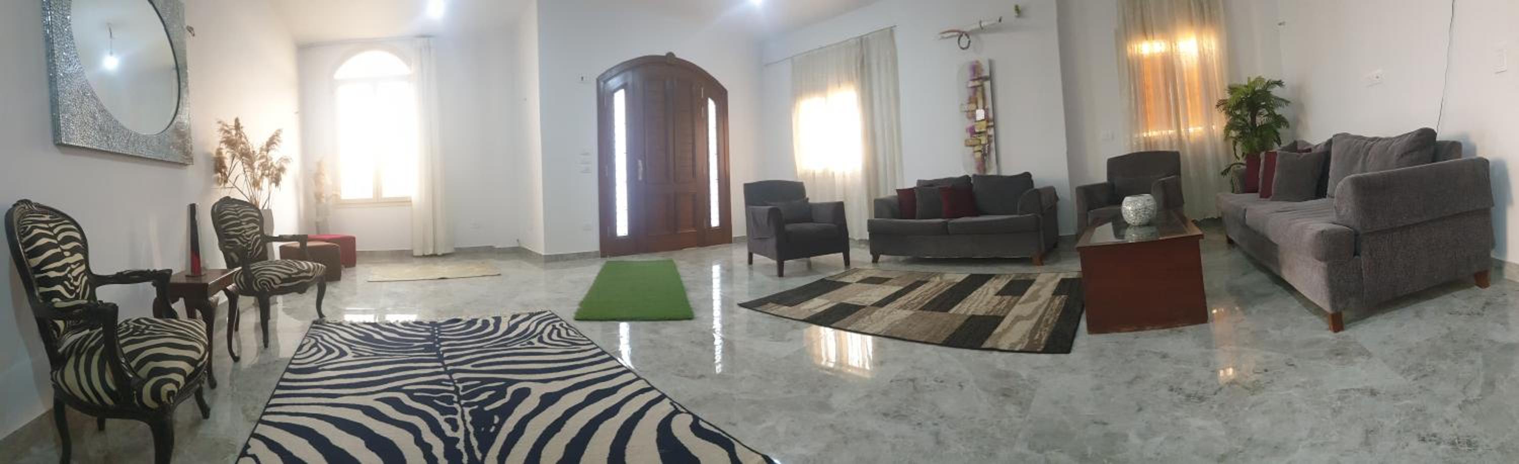 Beautiful semi villa with private entrance in Sheikh Zayed- villa queen
