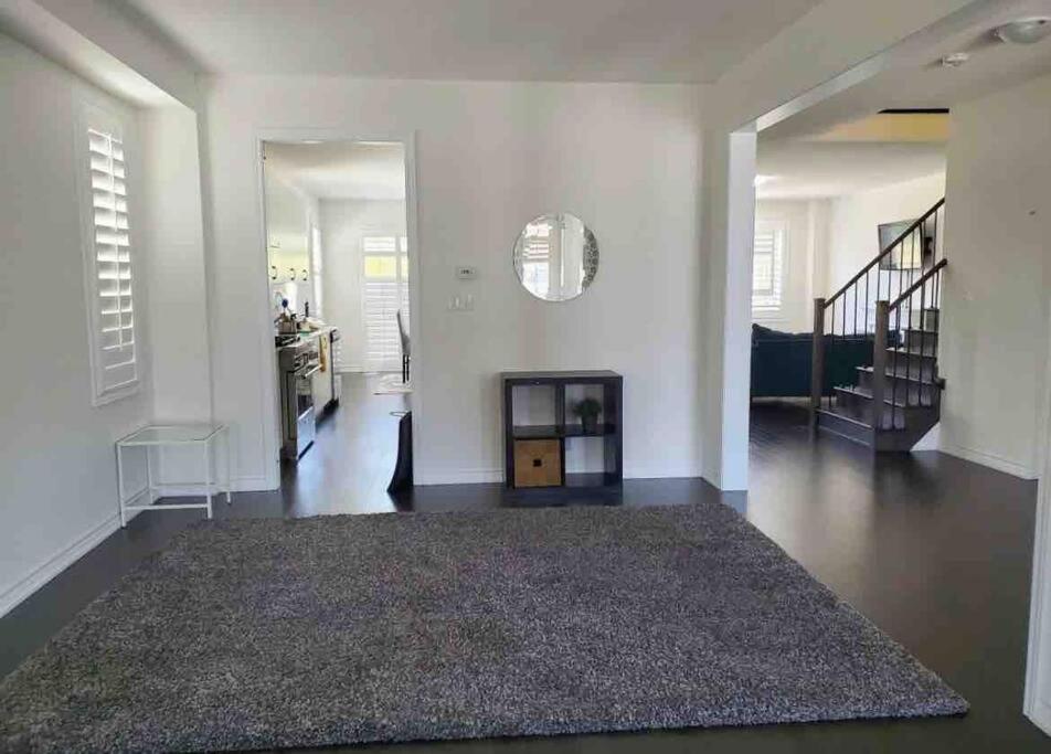 Modern & Cozy Kawartha Getaway