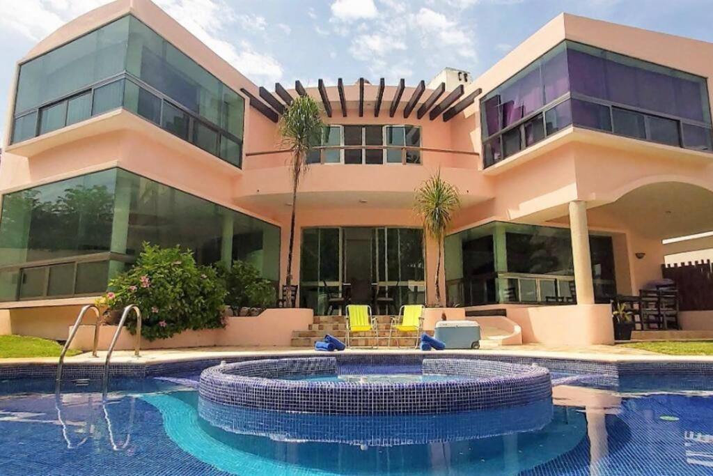 Villa Deluxe jakuzzy alberca